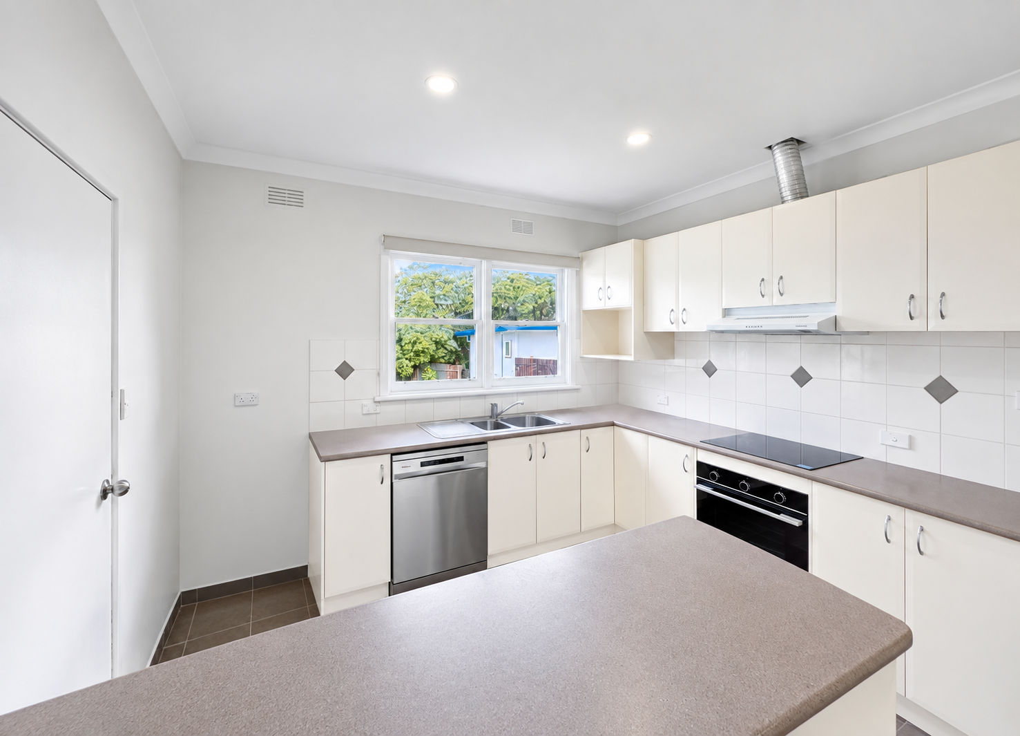 51 Wollaston Road, Warrnambool, VIC 3280