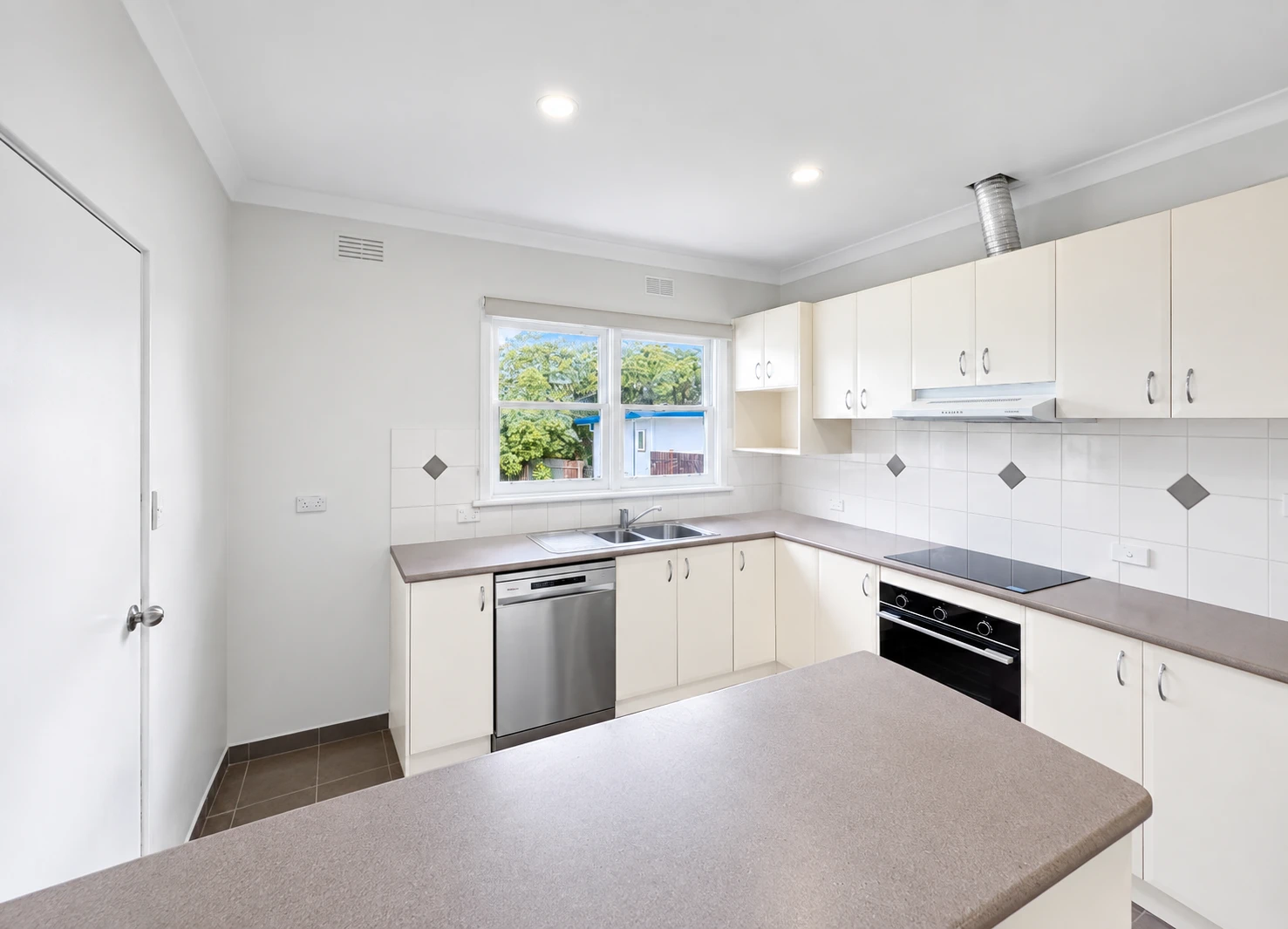 51 Wollaston Road, Warrnambool, VIC 3280