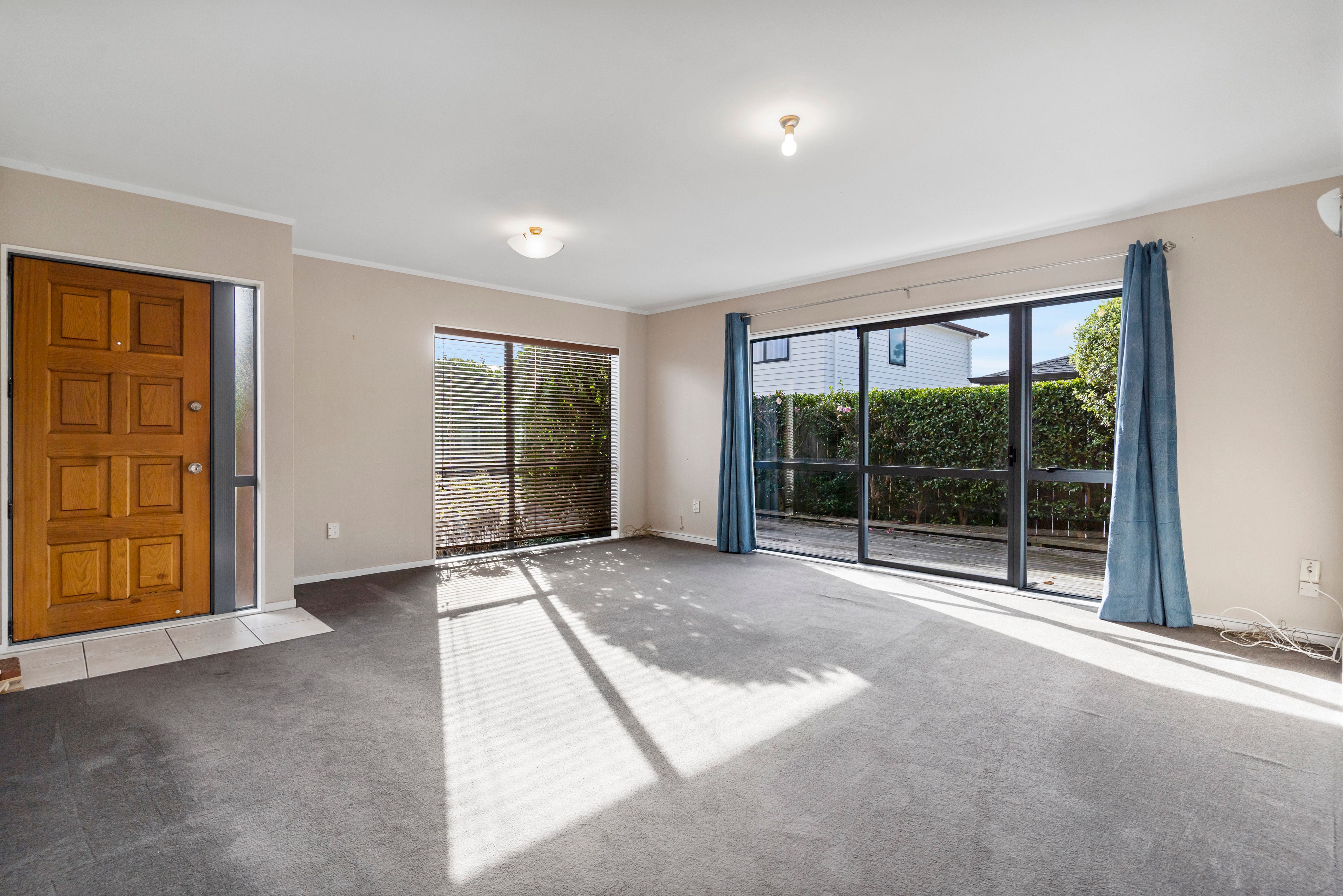 2/19 Ravensdale Rise, Northpark, Manukau City