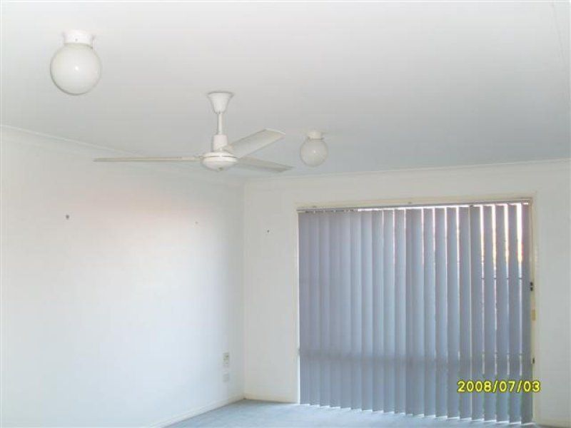 8 Wivenhoe Place, Runcorn, QLD 4113