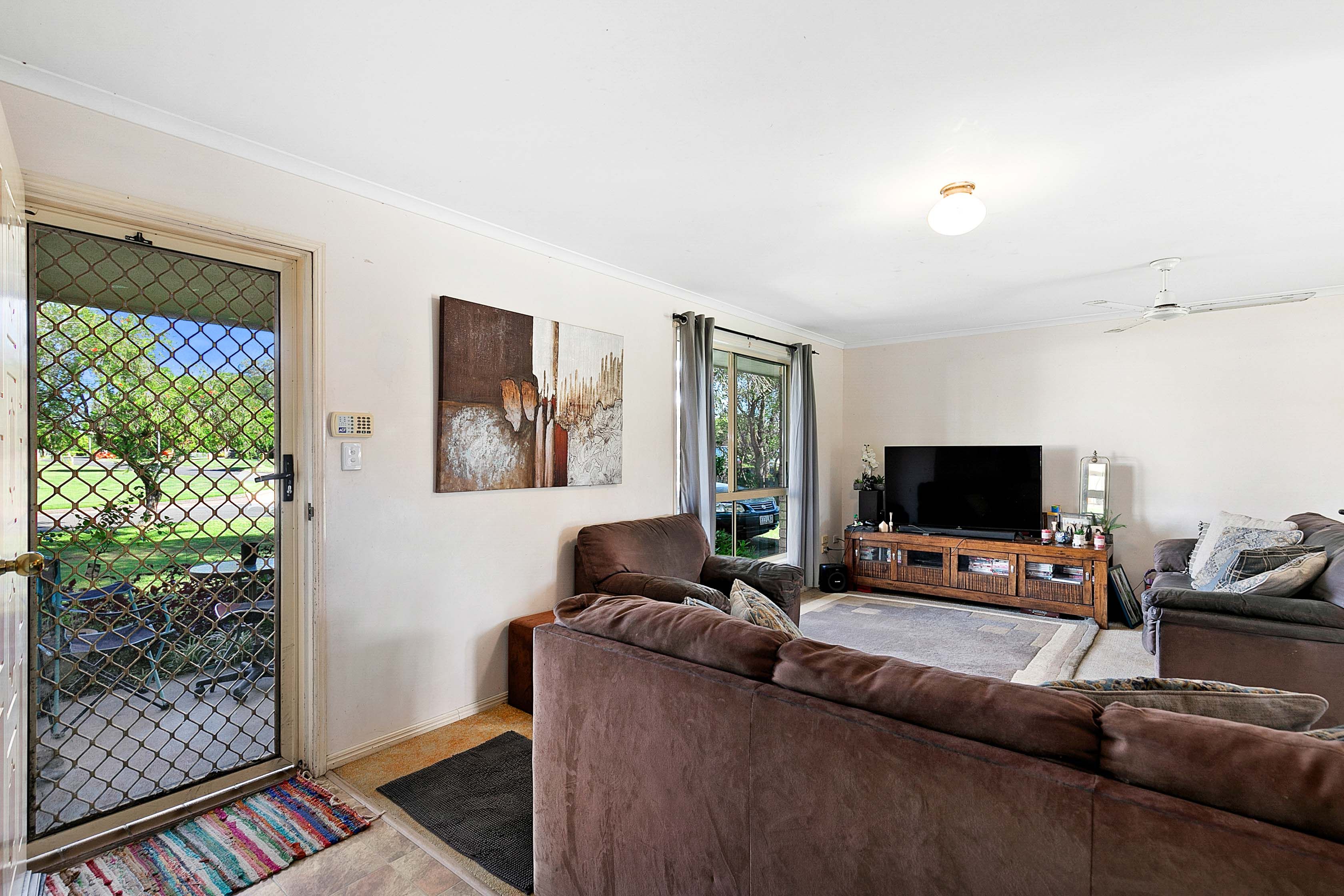 26 Cedar Crescent, Kawungan, QLD 4655