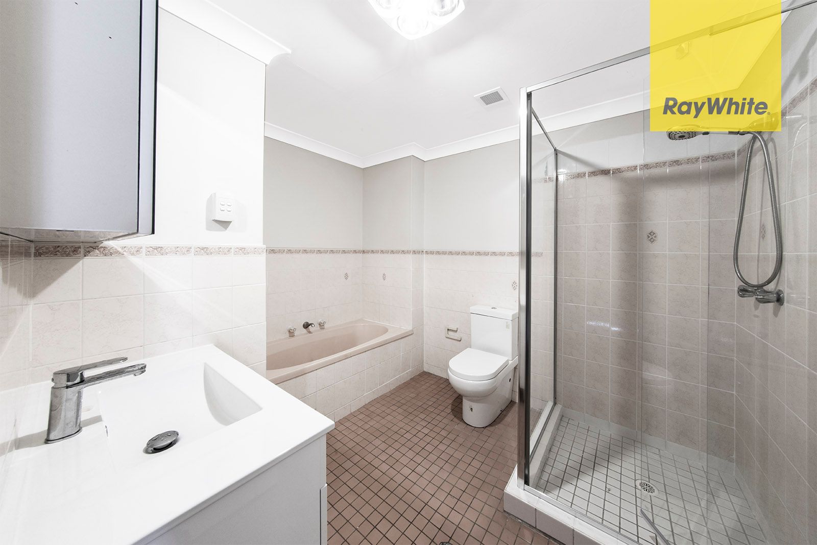 9/54-60 Hassall Street — photo 8 of 10