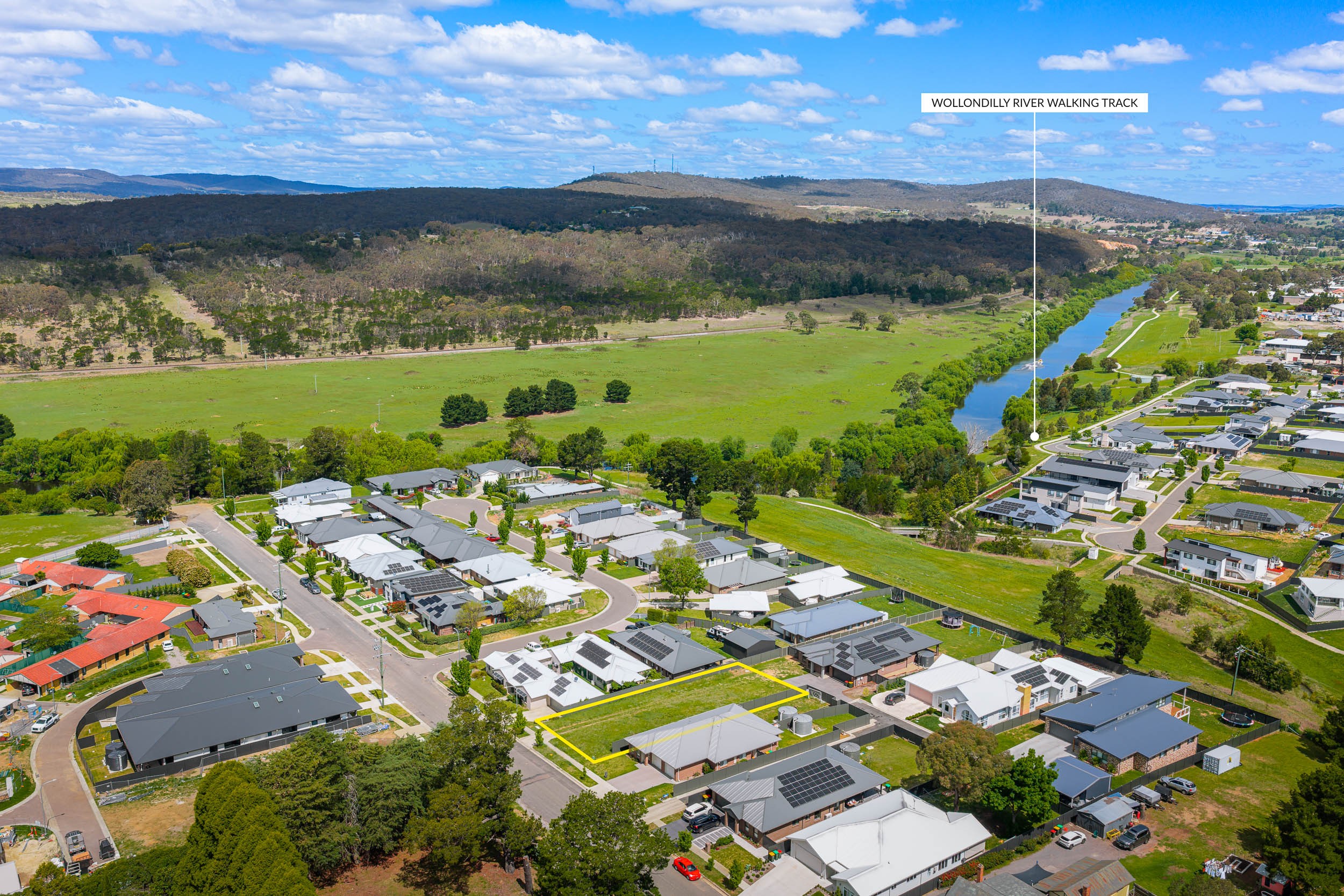 18 Wollondilly Avenue, Goulburn, NSW 2580