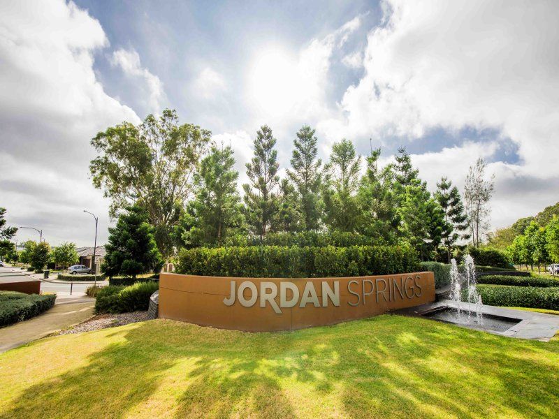 13 Hortsmann Circuit, Jordan Springs, NSW