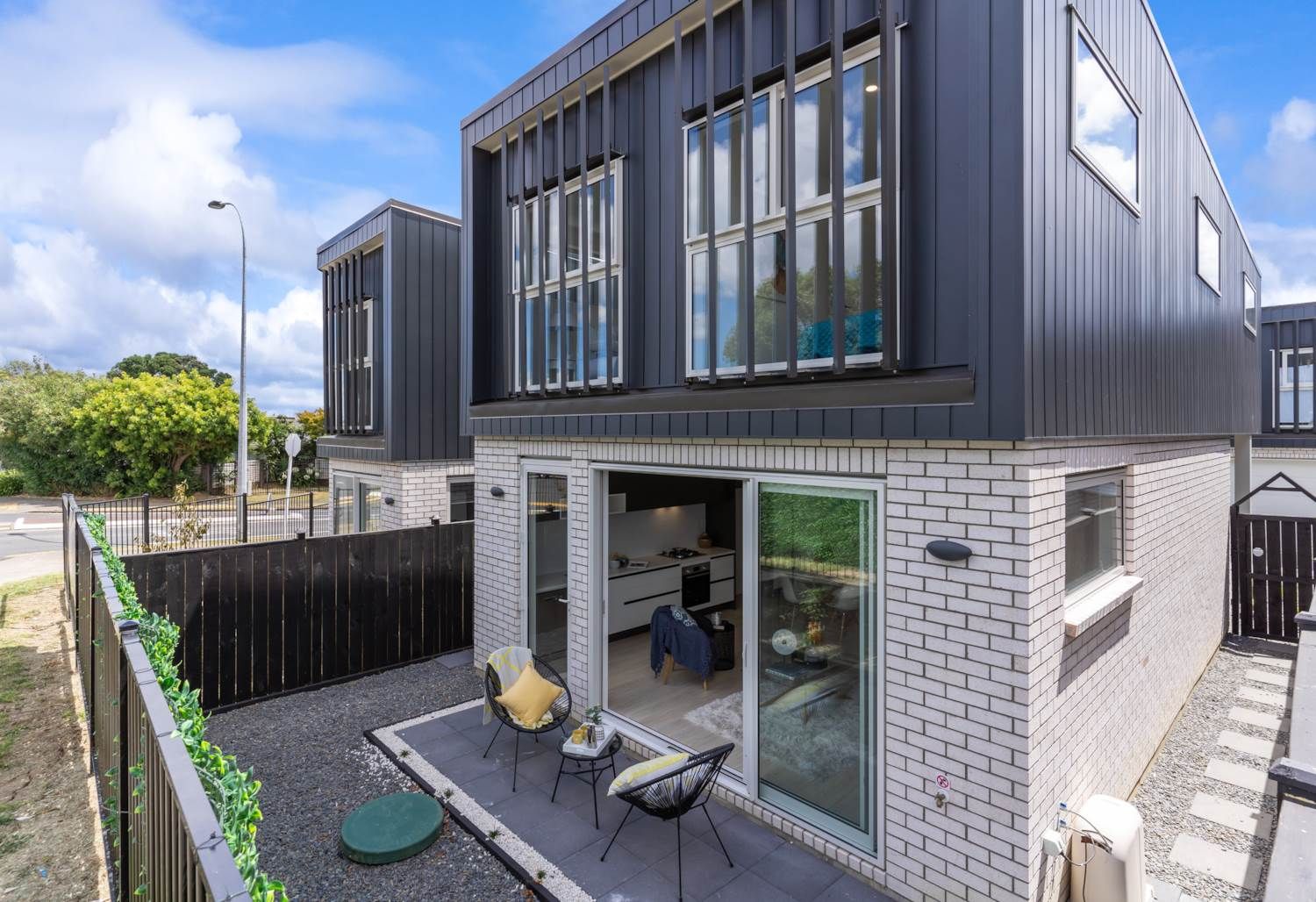 1b Loloma Drive, Half Moon Bay, Manukau City
