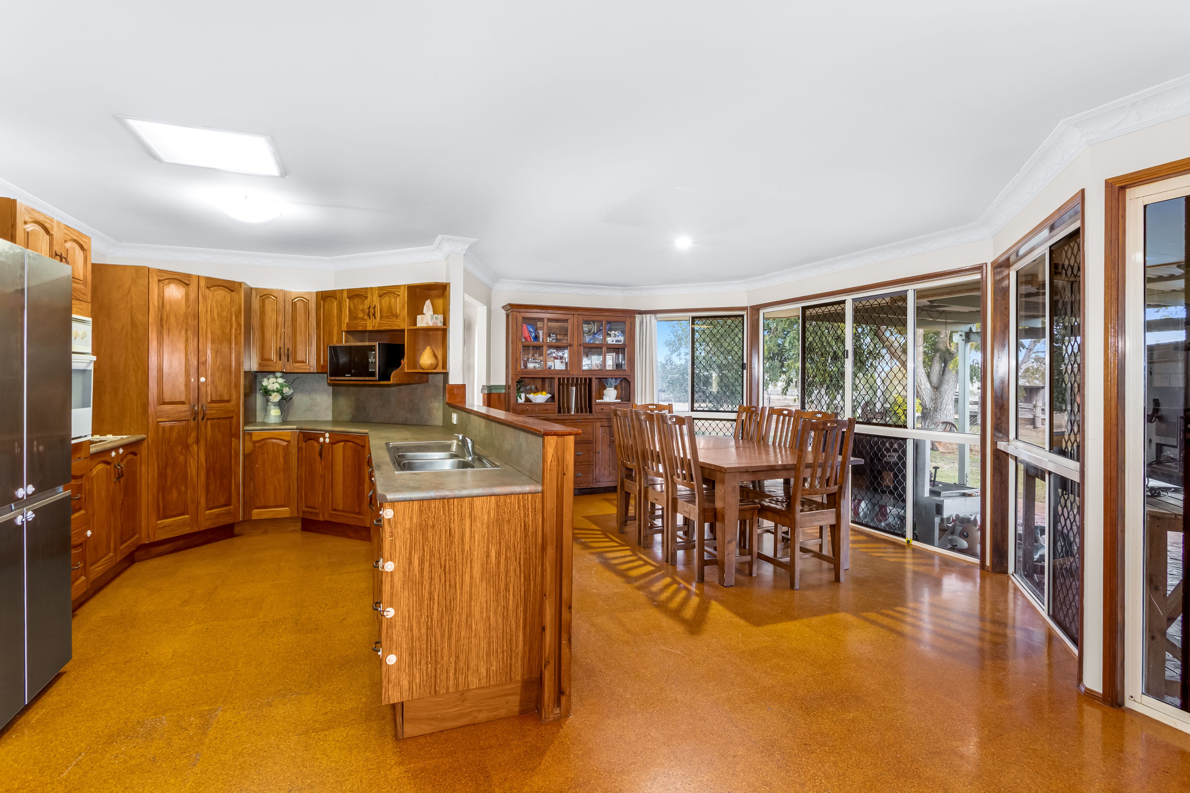 16 Brown Close — photo 3 of 13