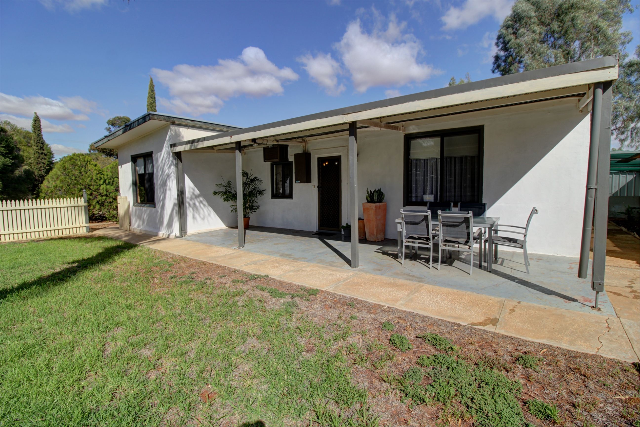 2 Eringa Avenue, Loxton SA 5333