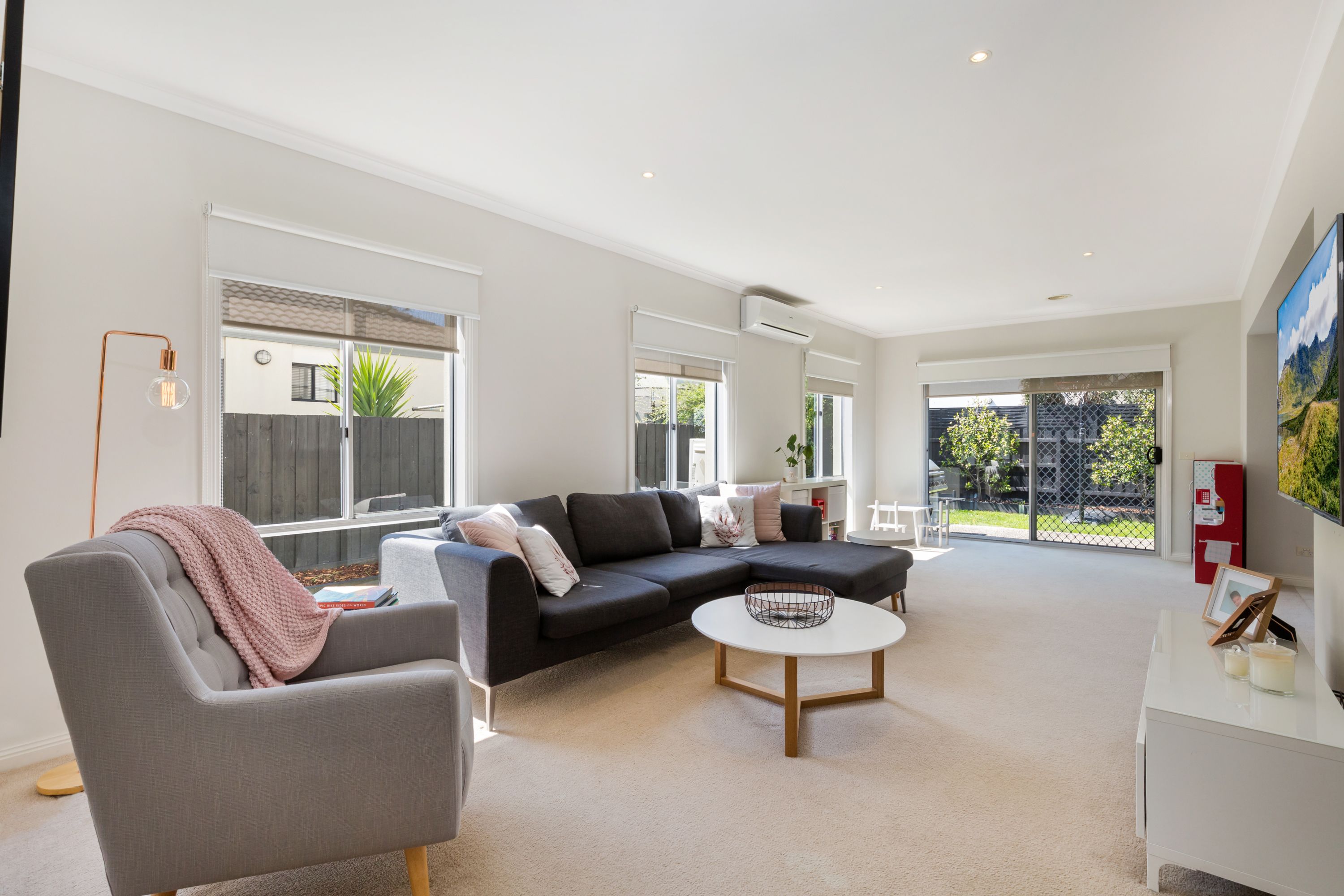 76 Sovereign Manors Crescent, Rowville, VIC 3178
