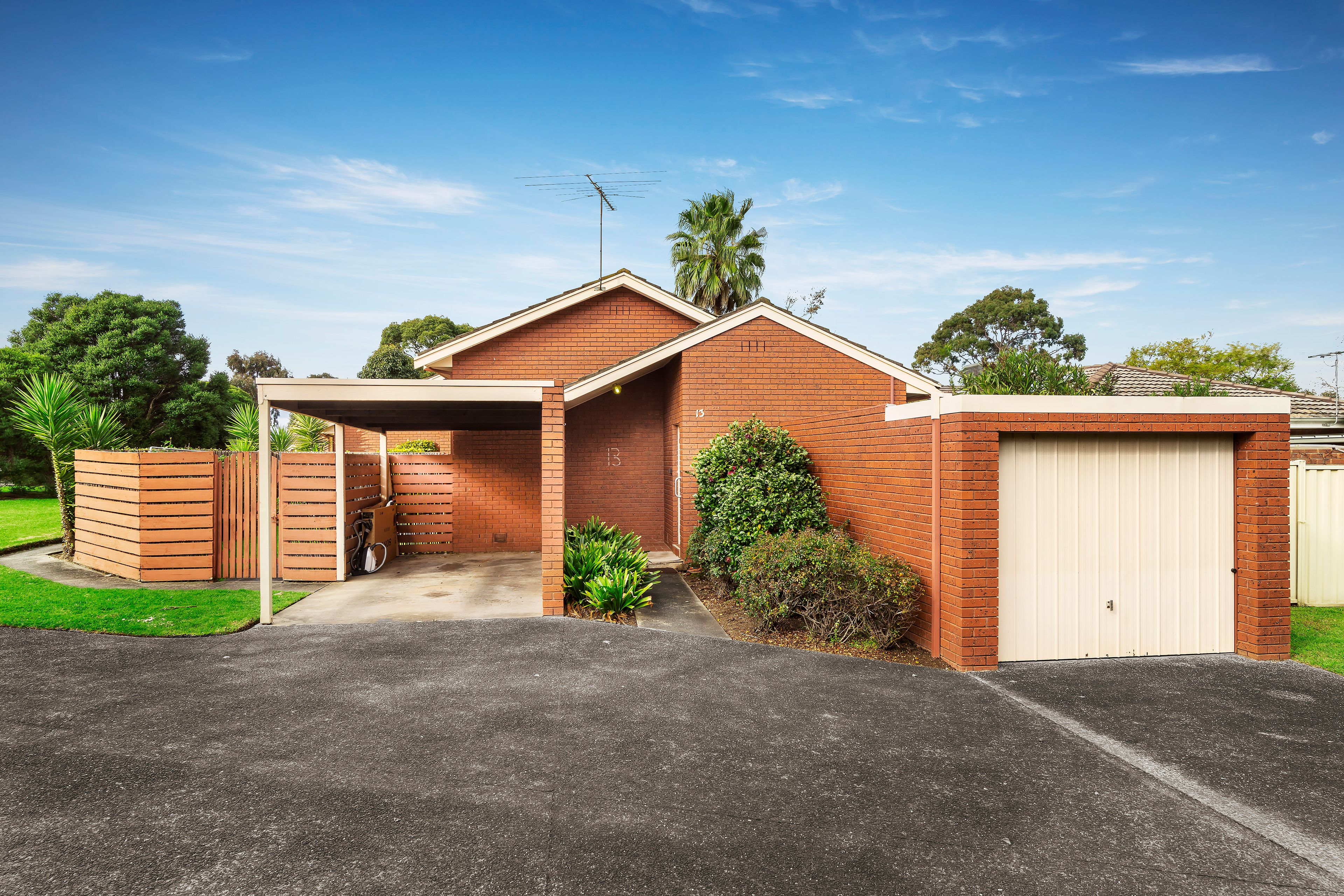 30 Strathallan Road, Macleod VIC 3085