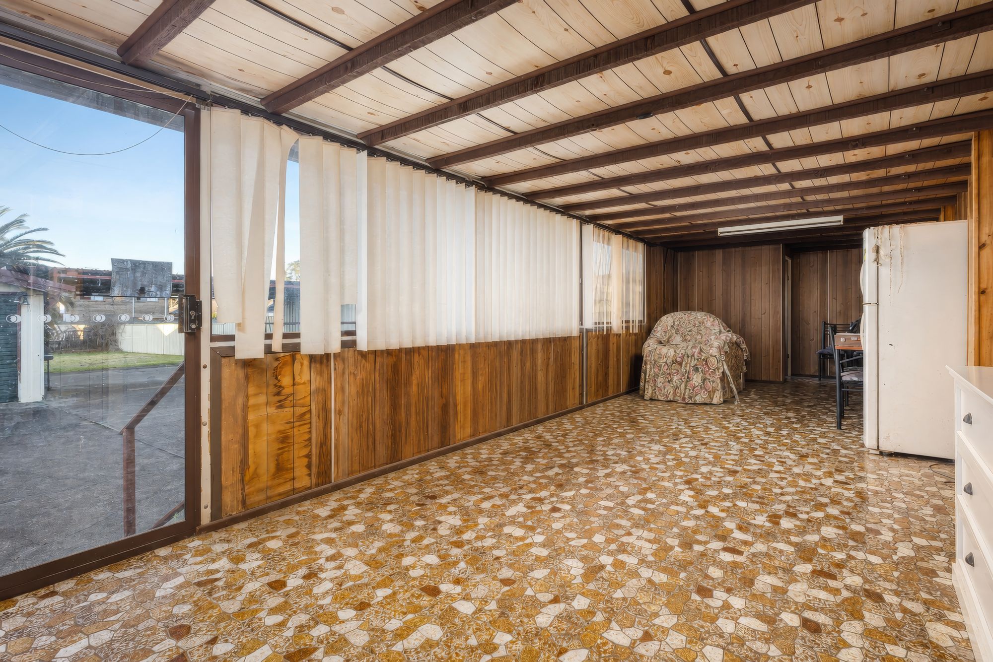 63 Canberra Street — photo 8 of 14