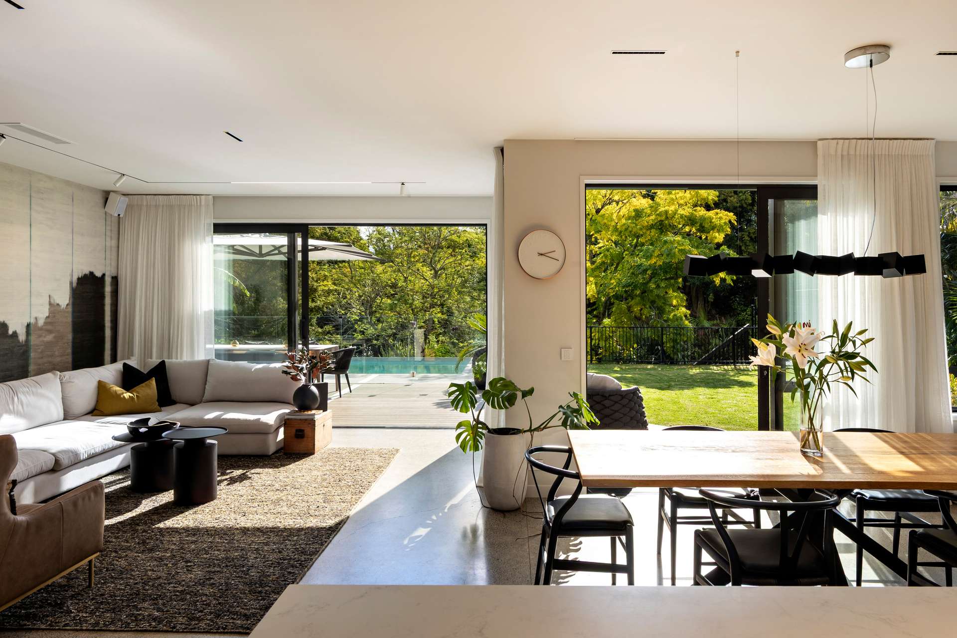 4 Norgrove Avenue photo 3
