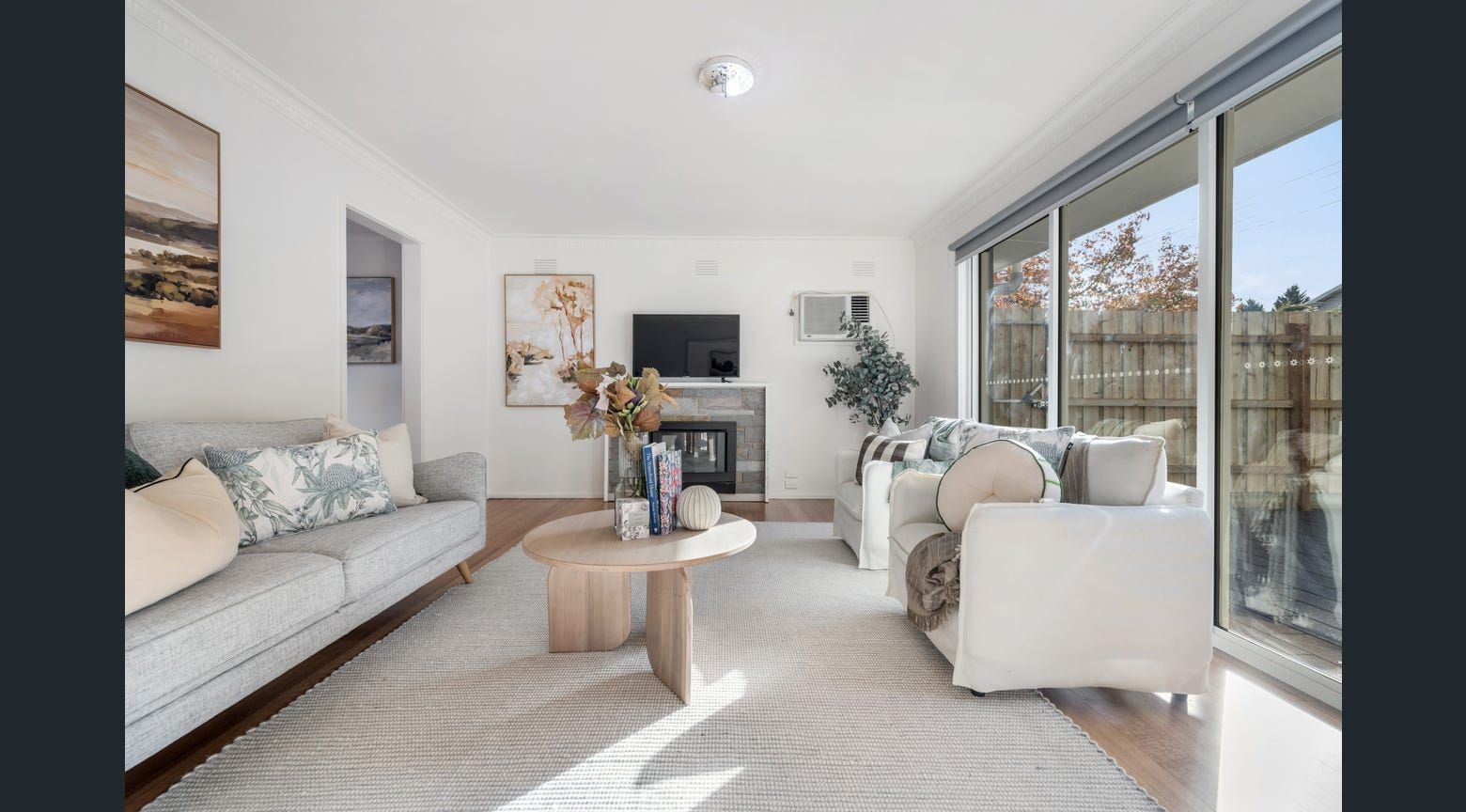 1/4 Louisa Street — photo 3 of 17
