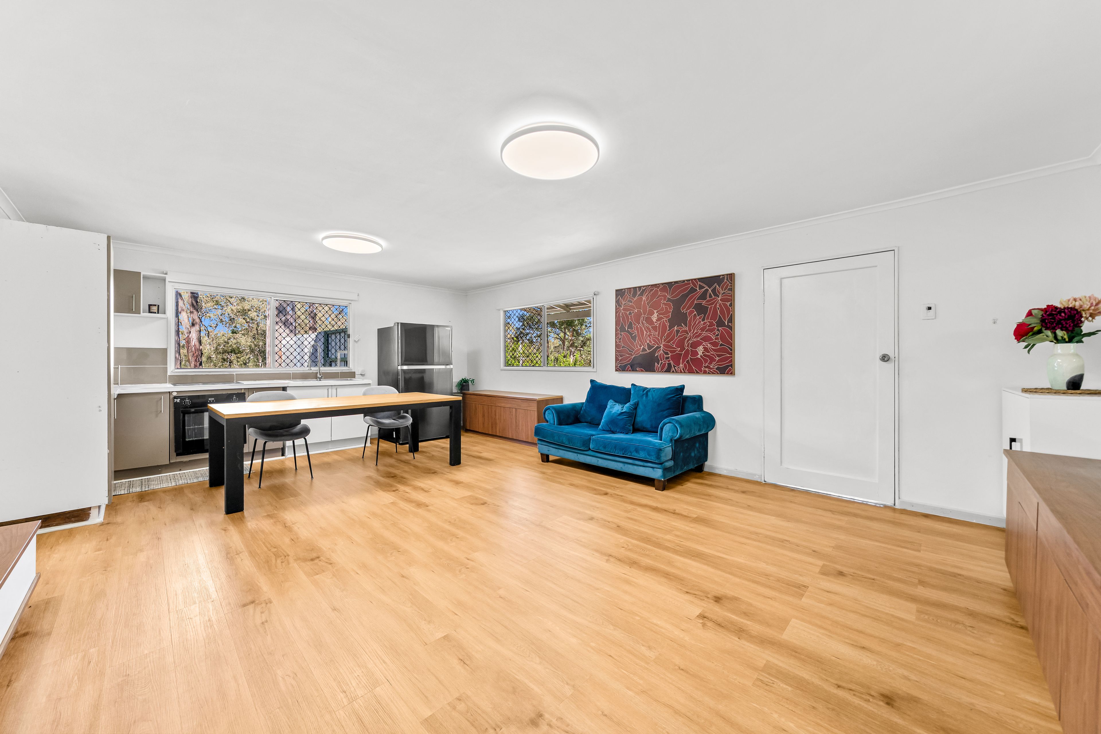 53-71 Hayes Avenue — photo 5 of 12