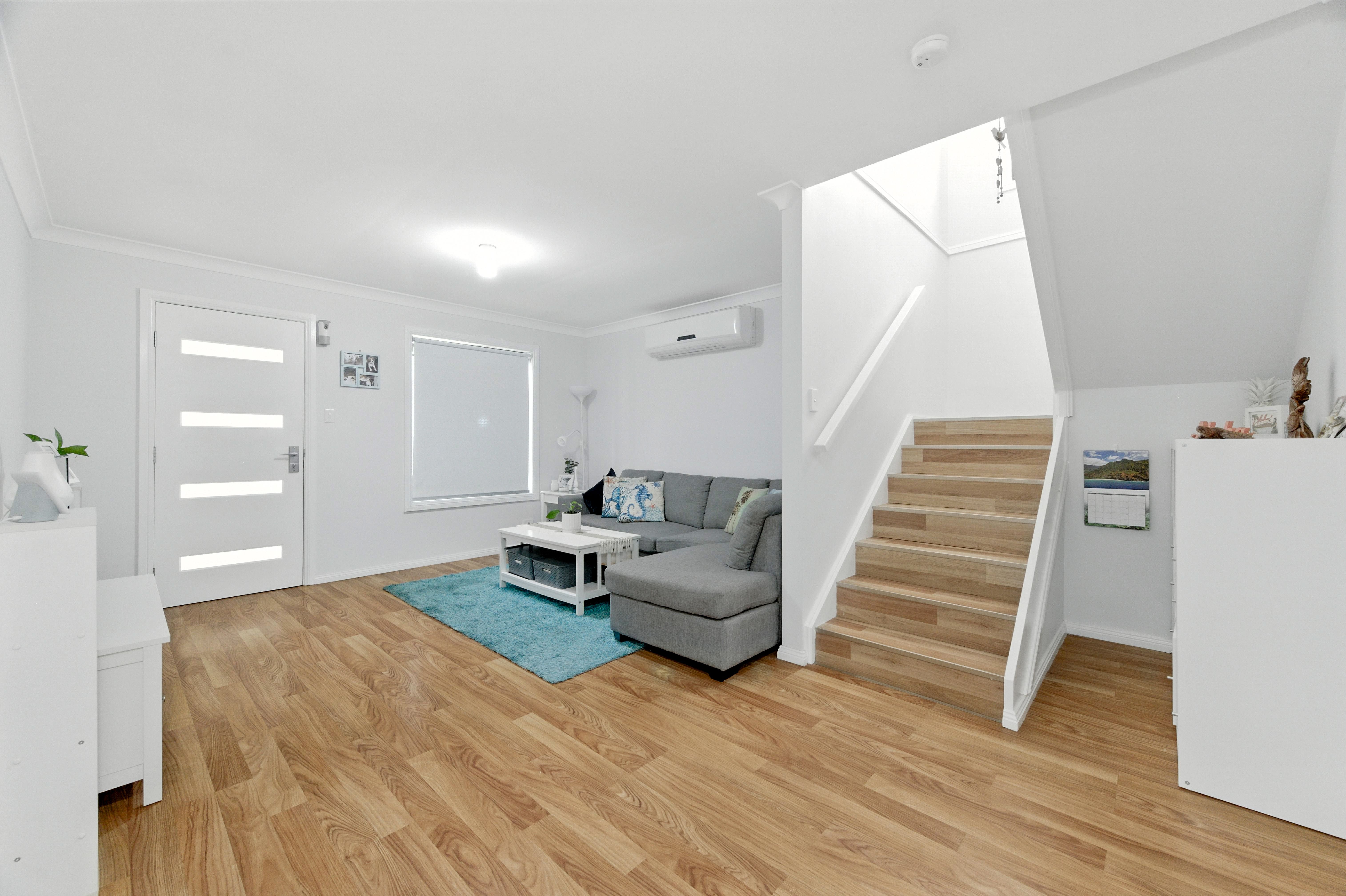 8/10-14 Eagleview Road, Minto, NSW 2566