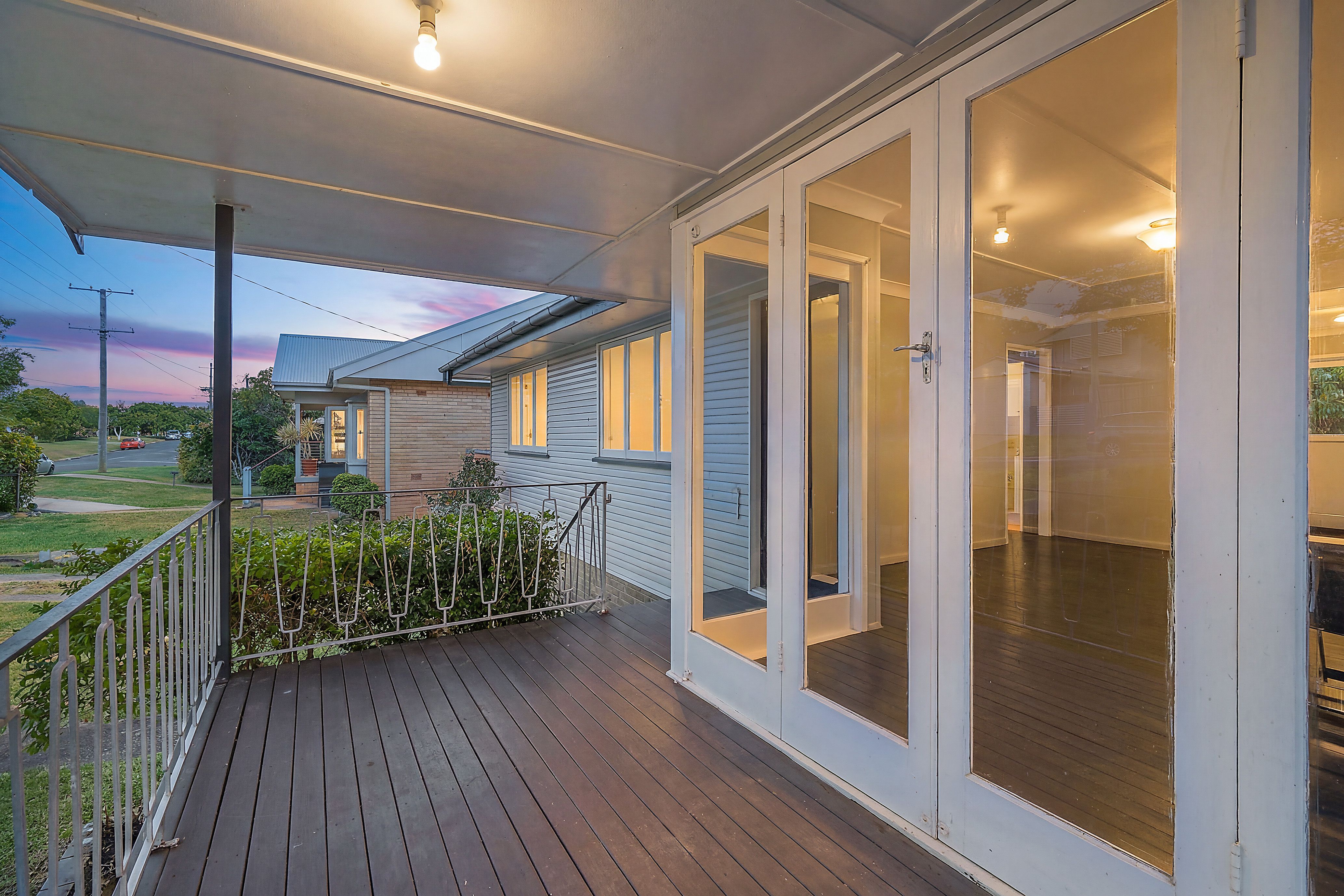 43 Yanderra Avenue, Arana Hills, QLD 4054