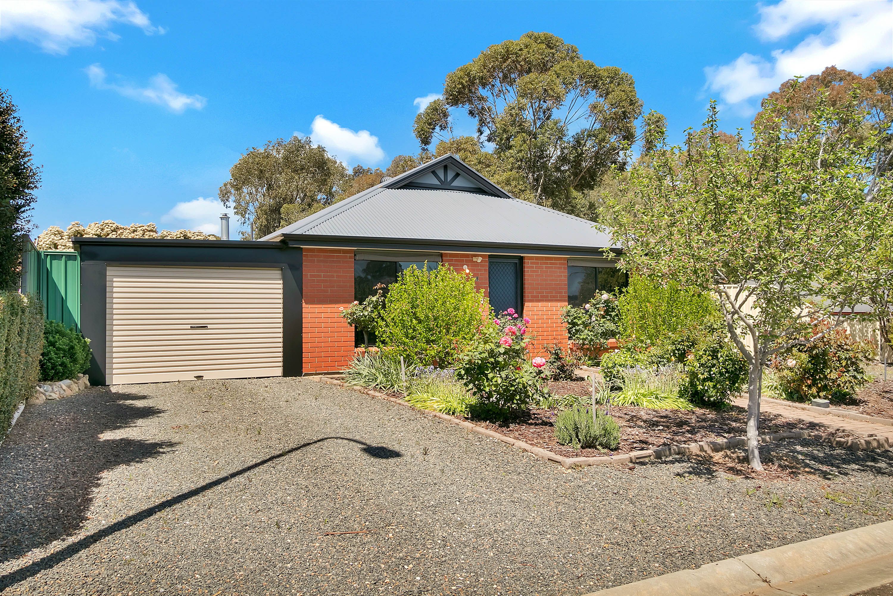 9 Gaston Court, Williamstown, SA 5351