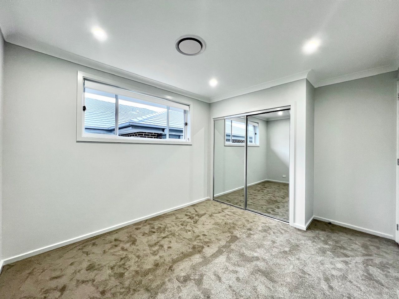 15 Rosedale Street — photo 9 of 14