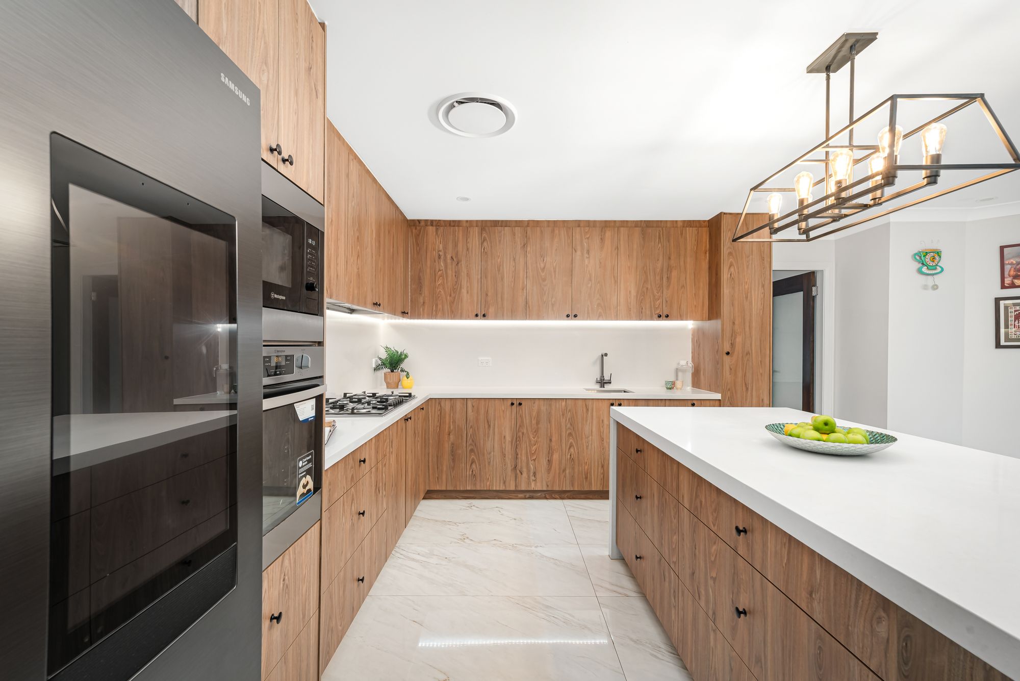 35 Bentwood Terrace — photo 4 of 25