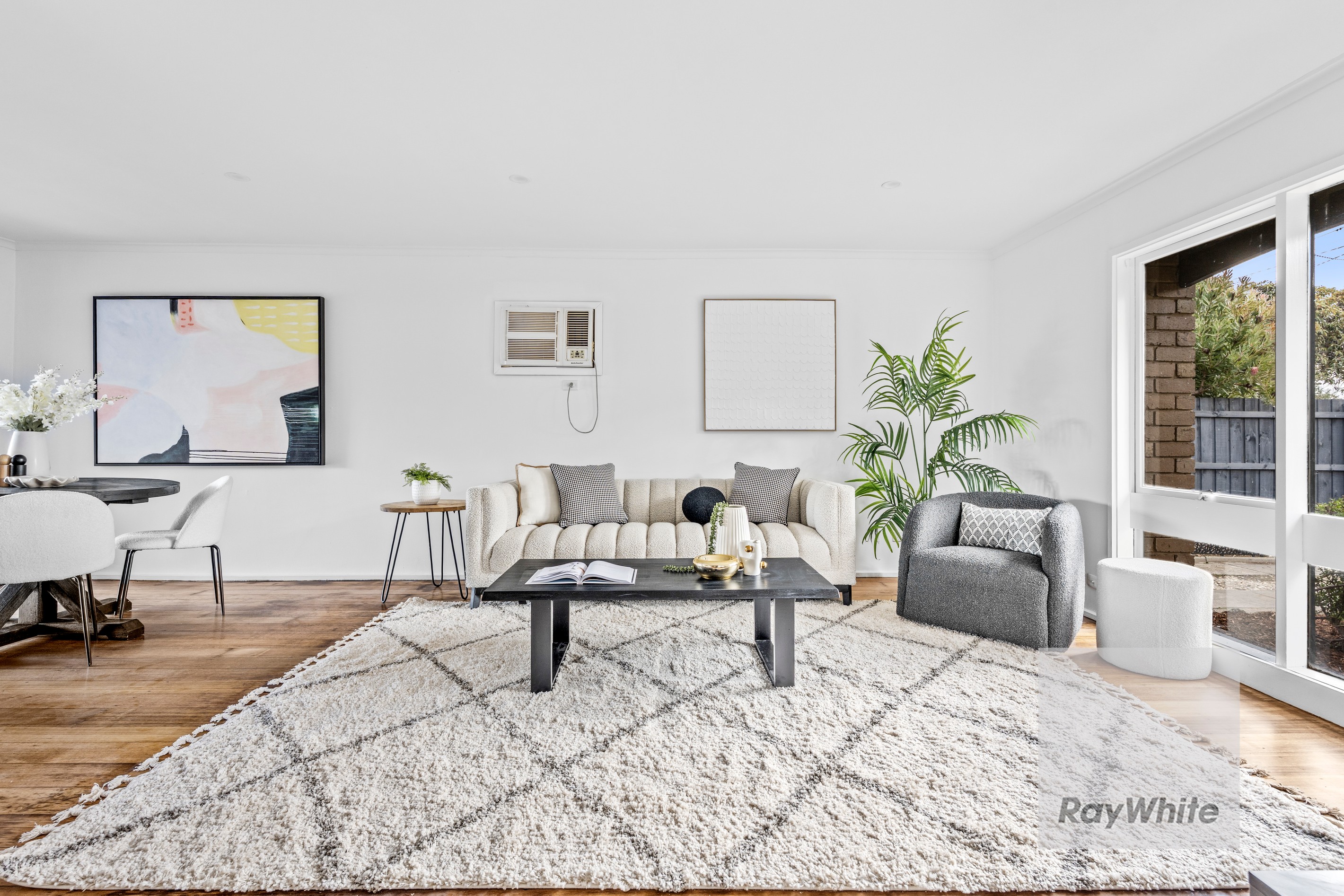 16 Sandhurst Crescent, Bundoora, VIC 3083