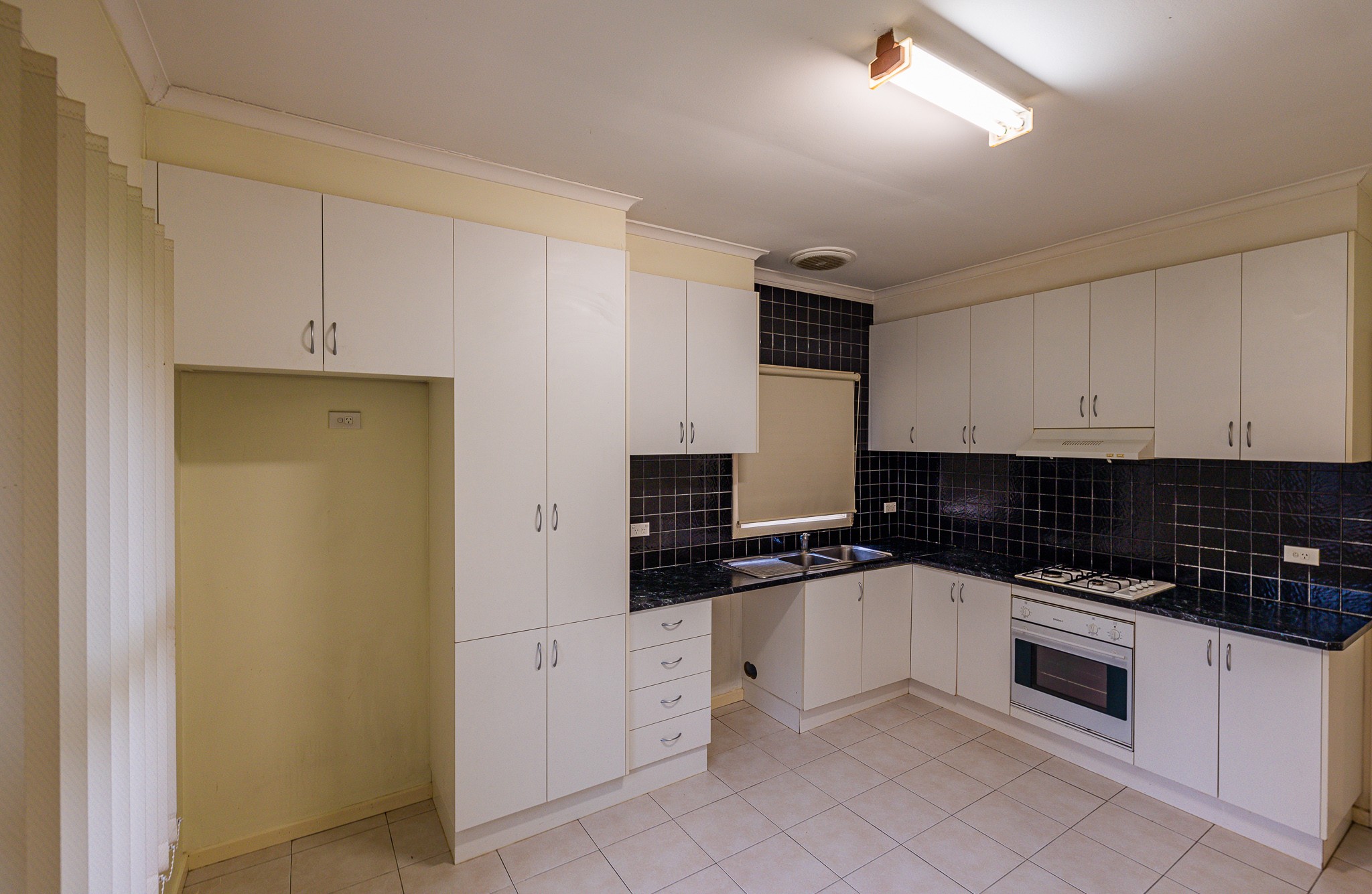 2/11 Aikman Crescent, Chadstone, VIC 3148