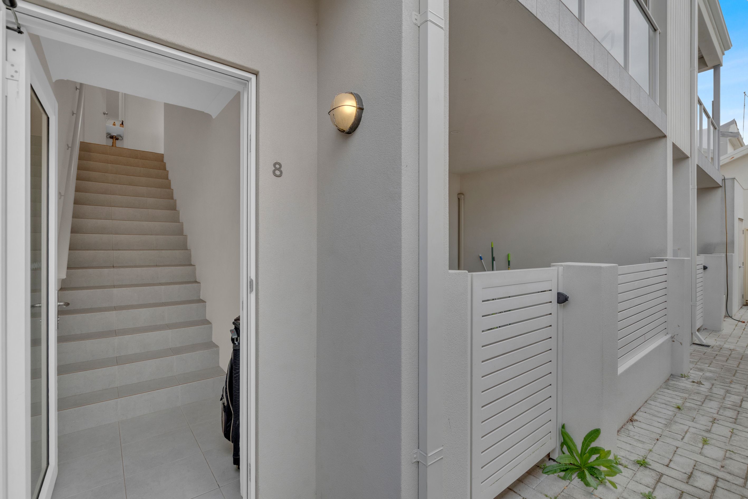 8/180 Kent Street — photo 5 of 18