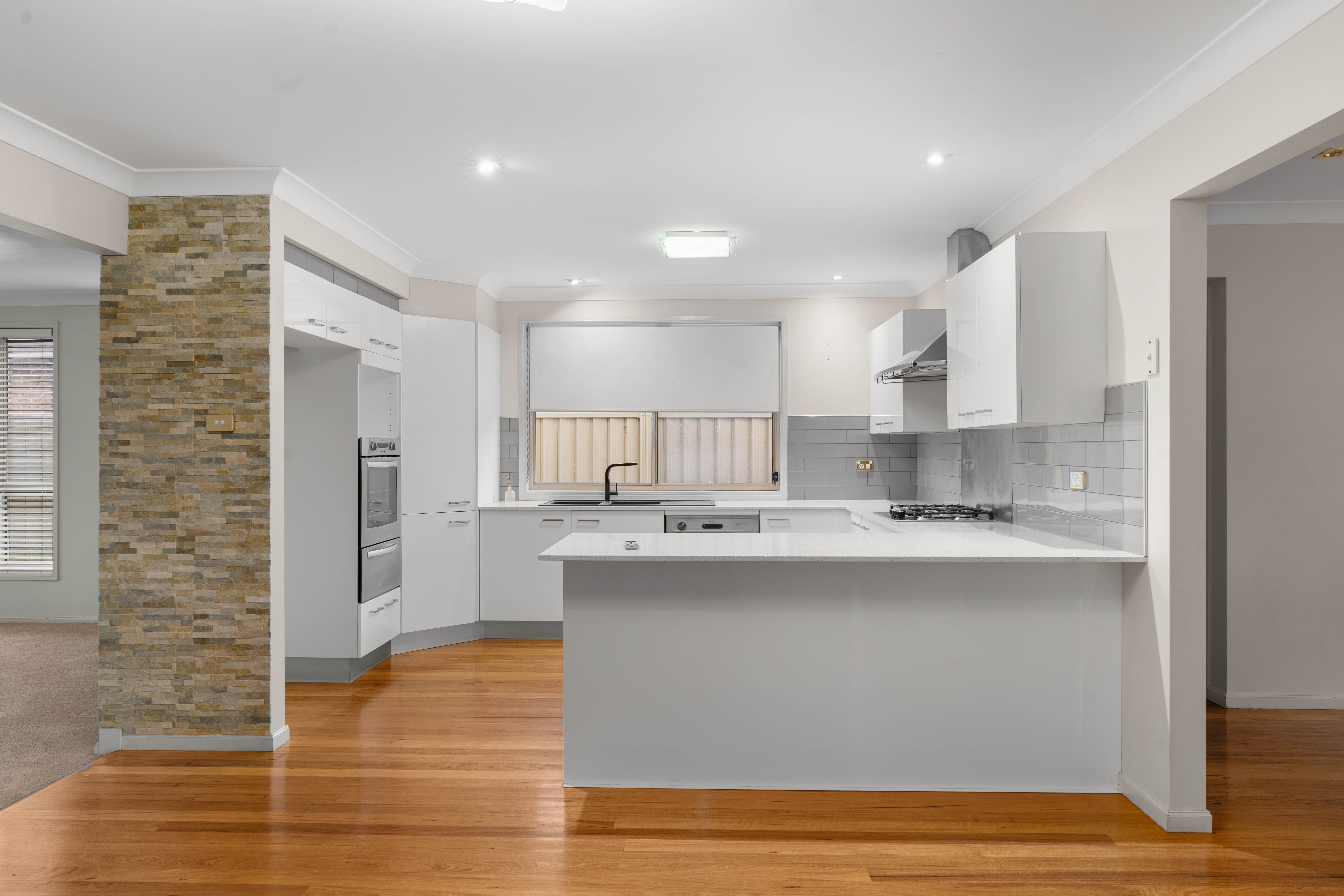 35 Emerald Drive — photo 3 of 30