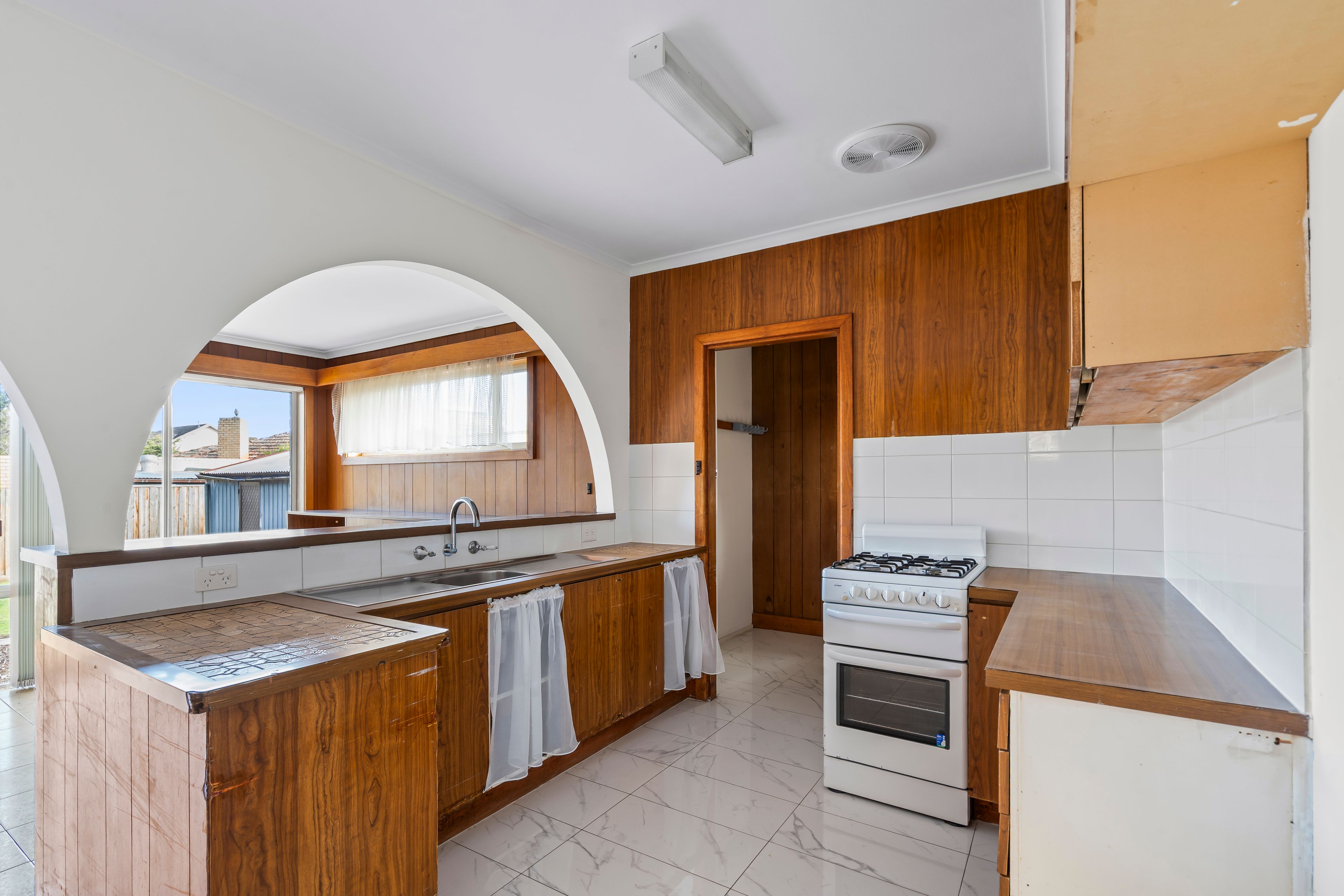 49 Fairview Avenue — photo 3 of 10