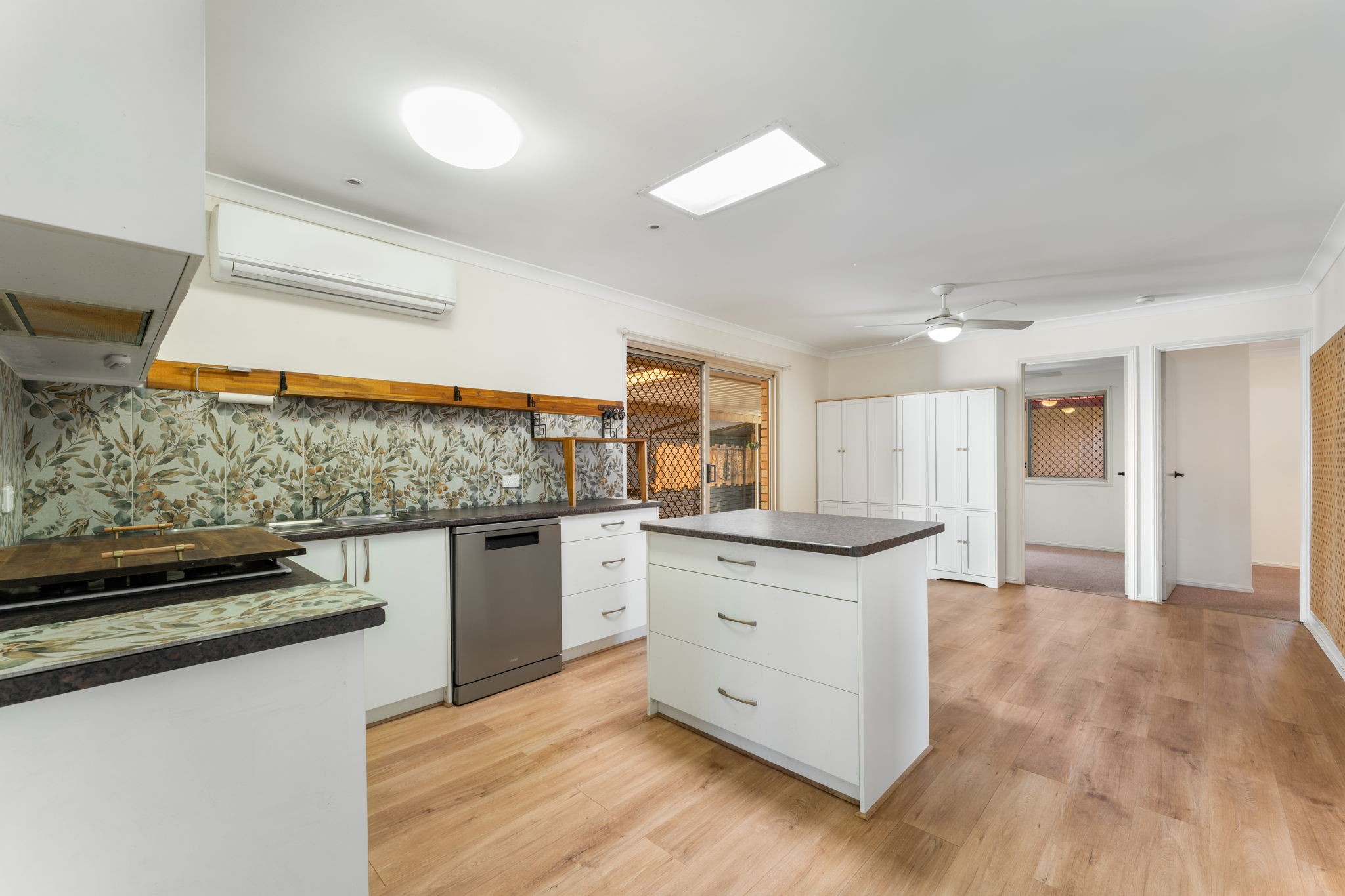 3 Riverleigh Place, Loganholme, QLD 4129