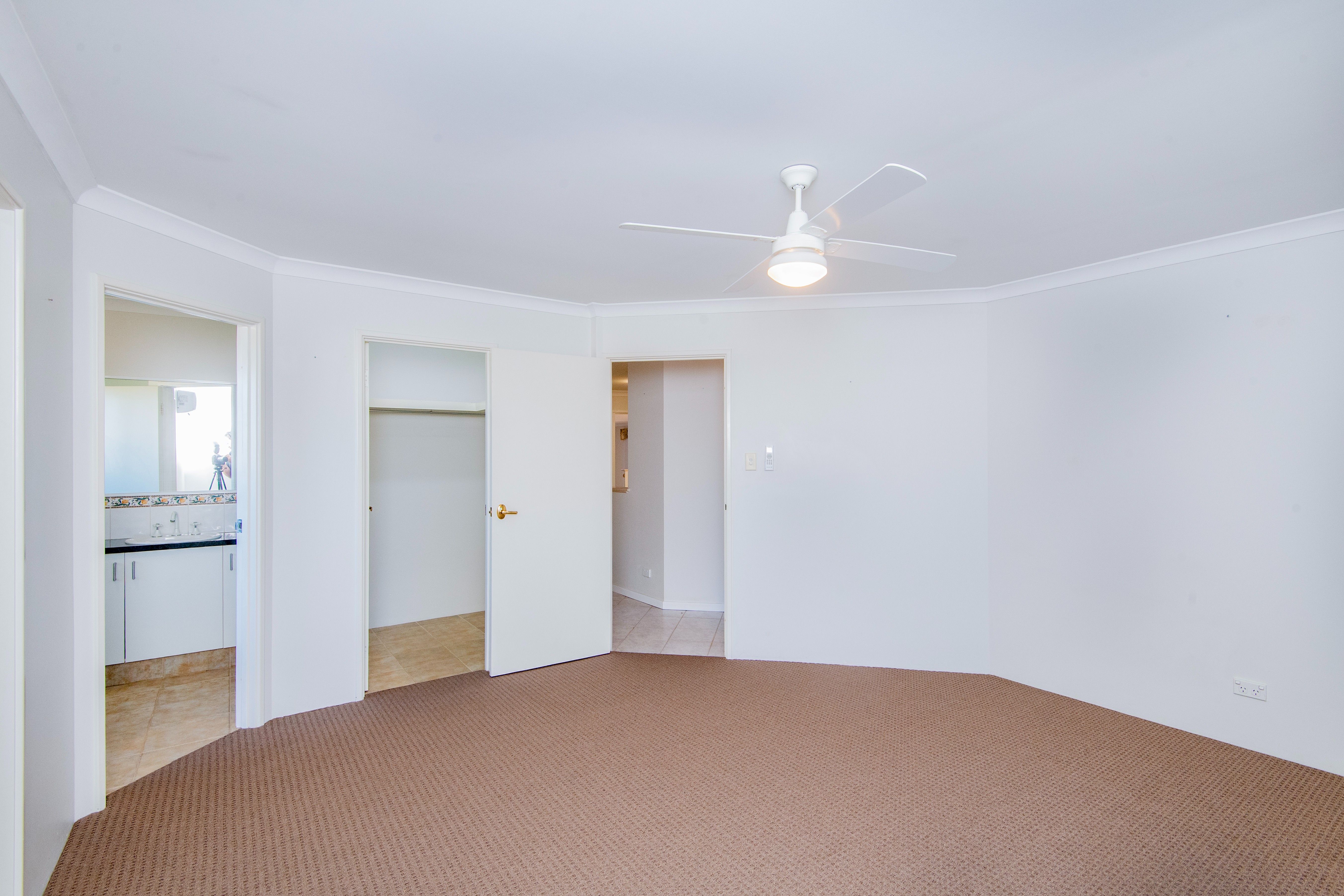 29 Thames Drive — photo 15 of 30