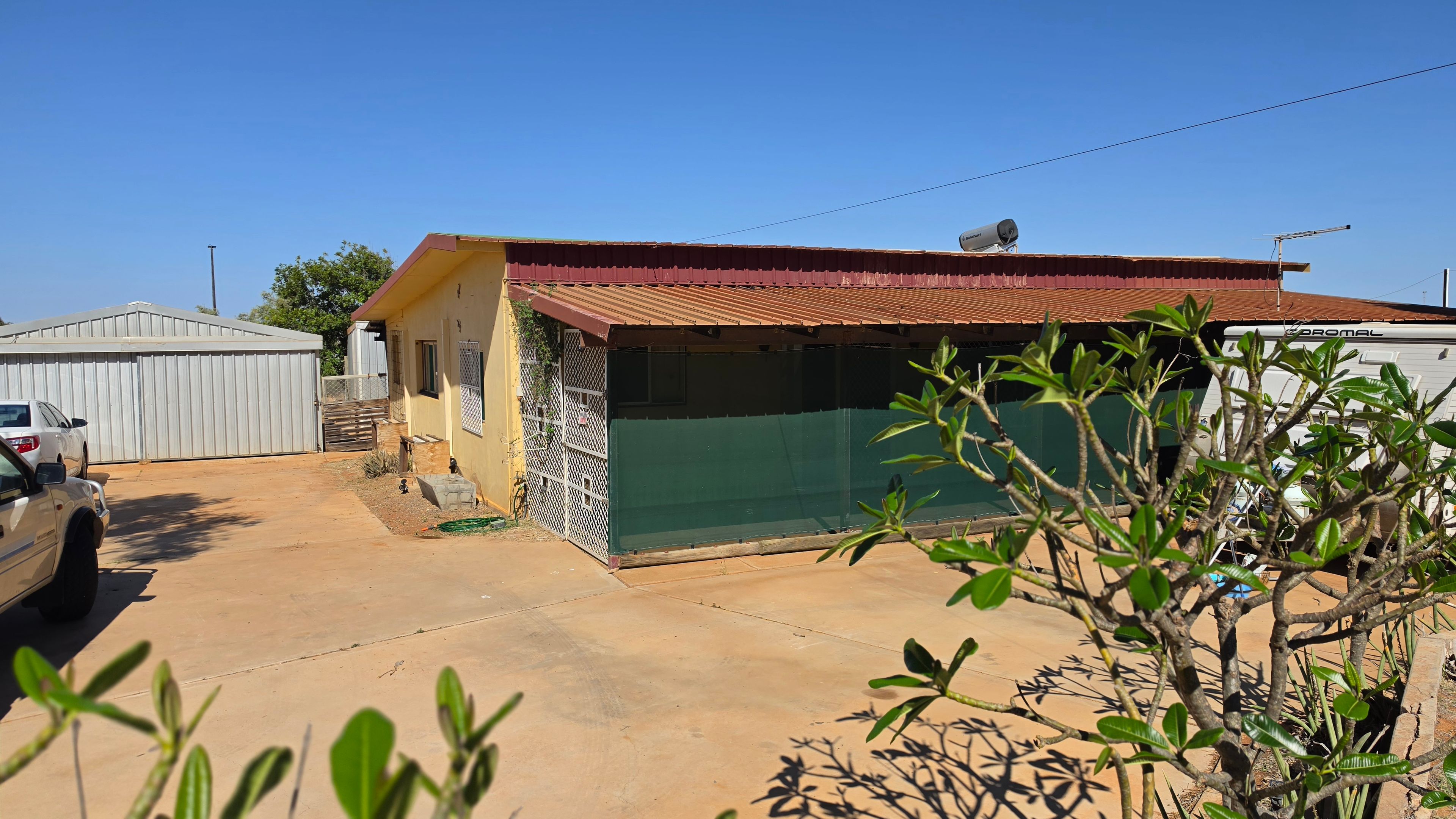1122 North West Coastal Highway — photo from Ray White Carnarvon