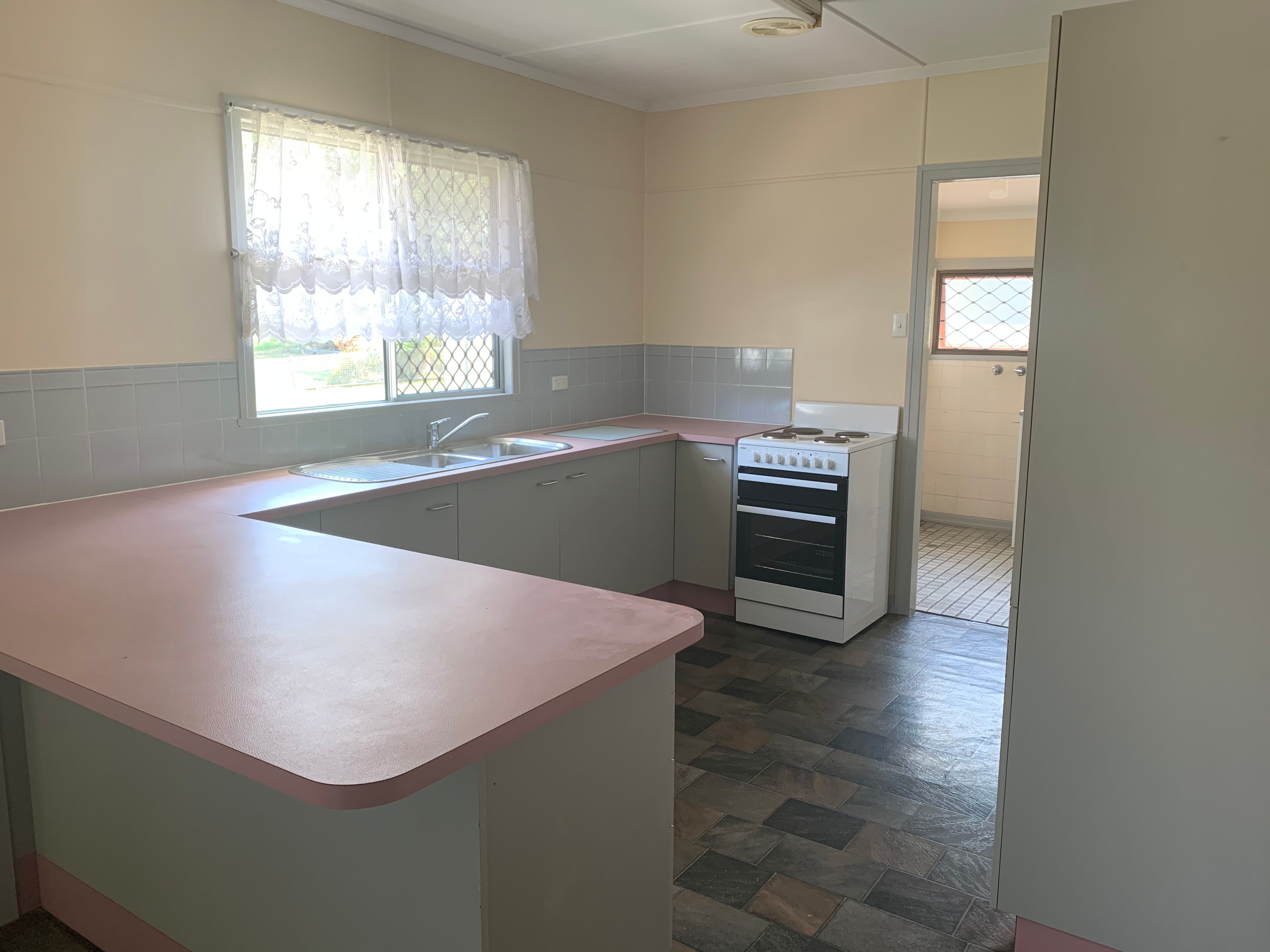 37 Lay Street, Upper Mount Gravatt, QLD 4122