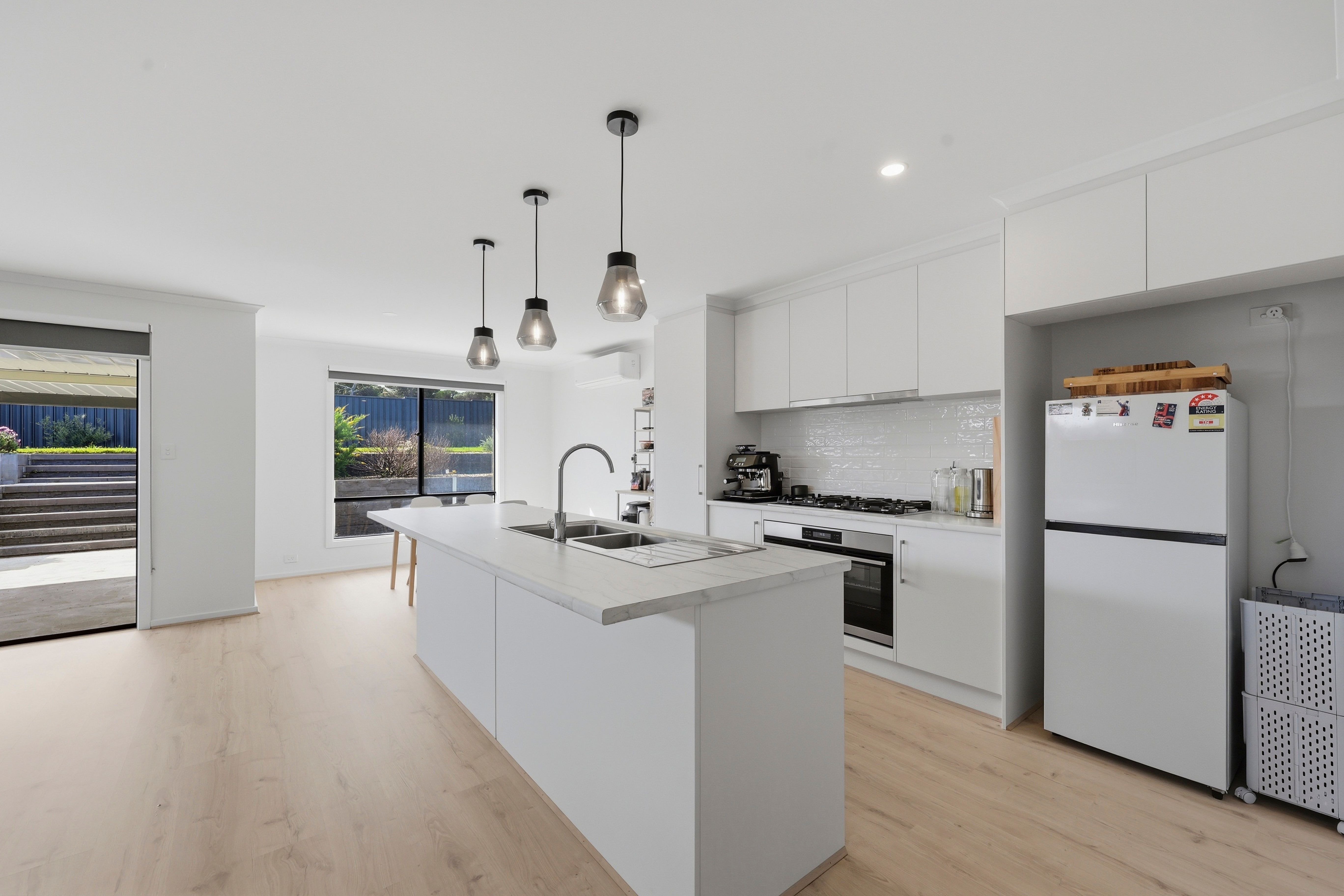 16 Victoria Parade — photo 11 of 23