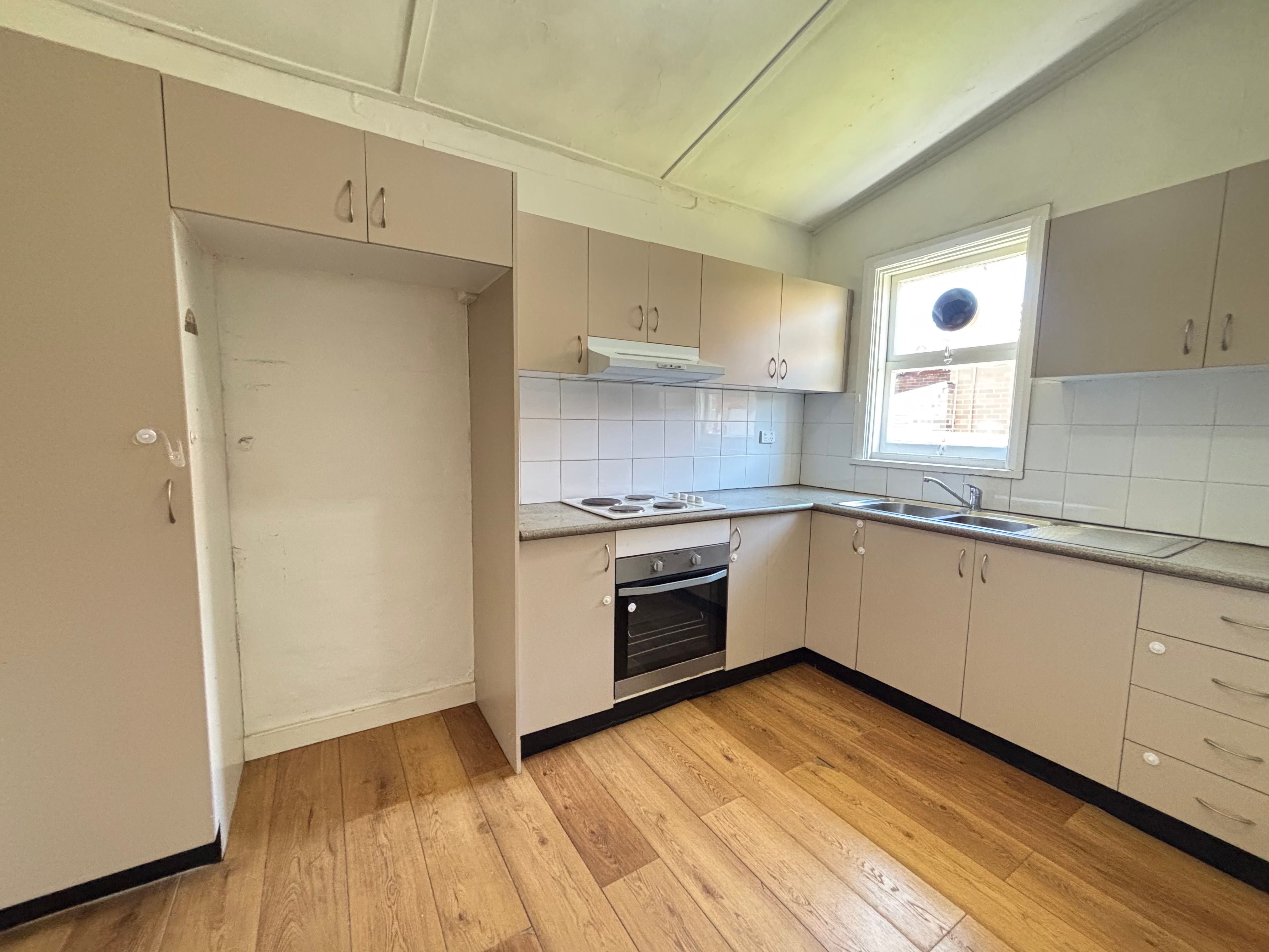 36 Albion Avenue, Merrylands, NSW 2160