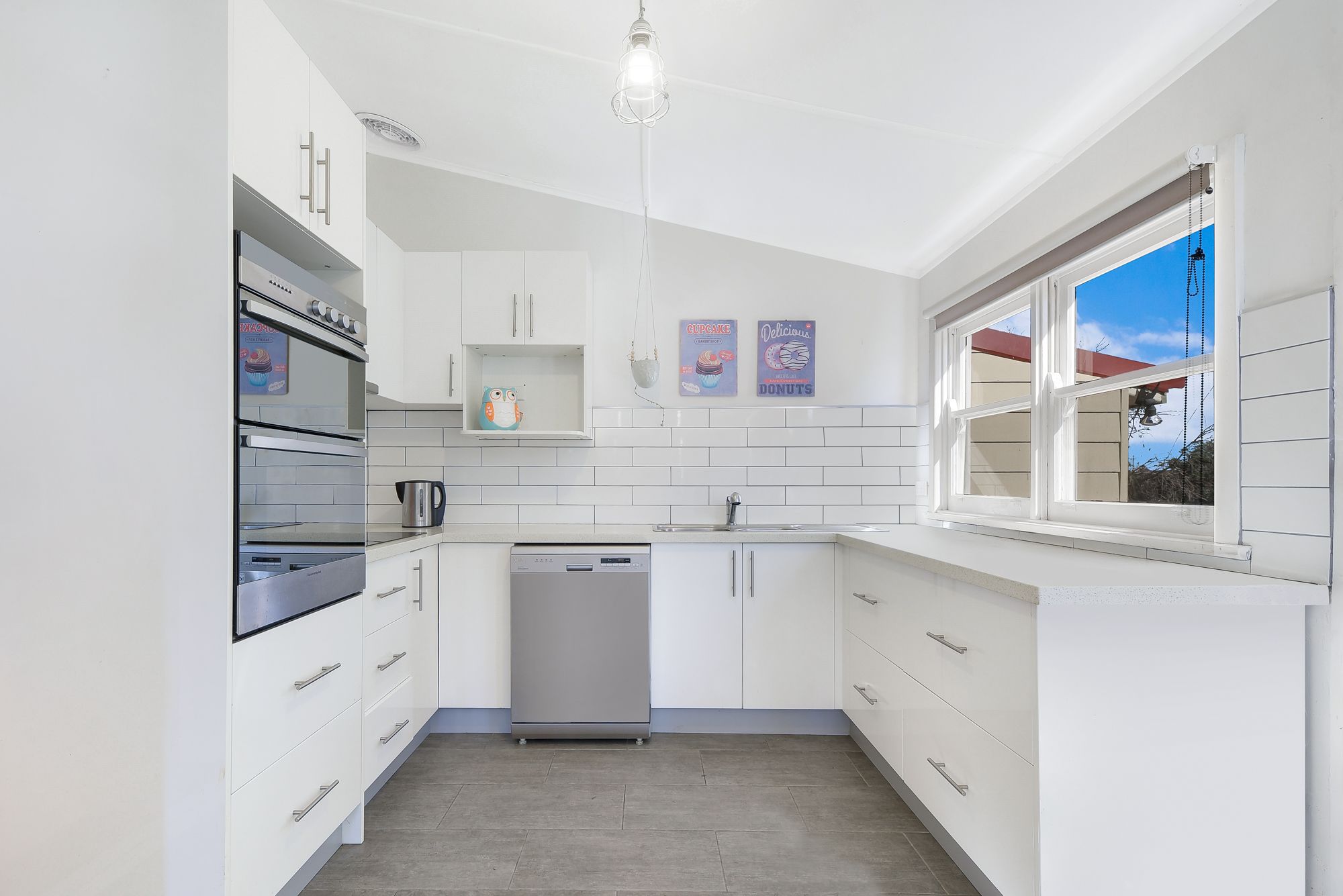 Elderslie, NSW 2570