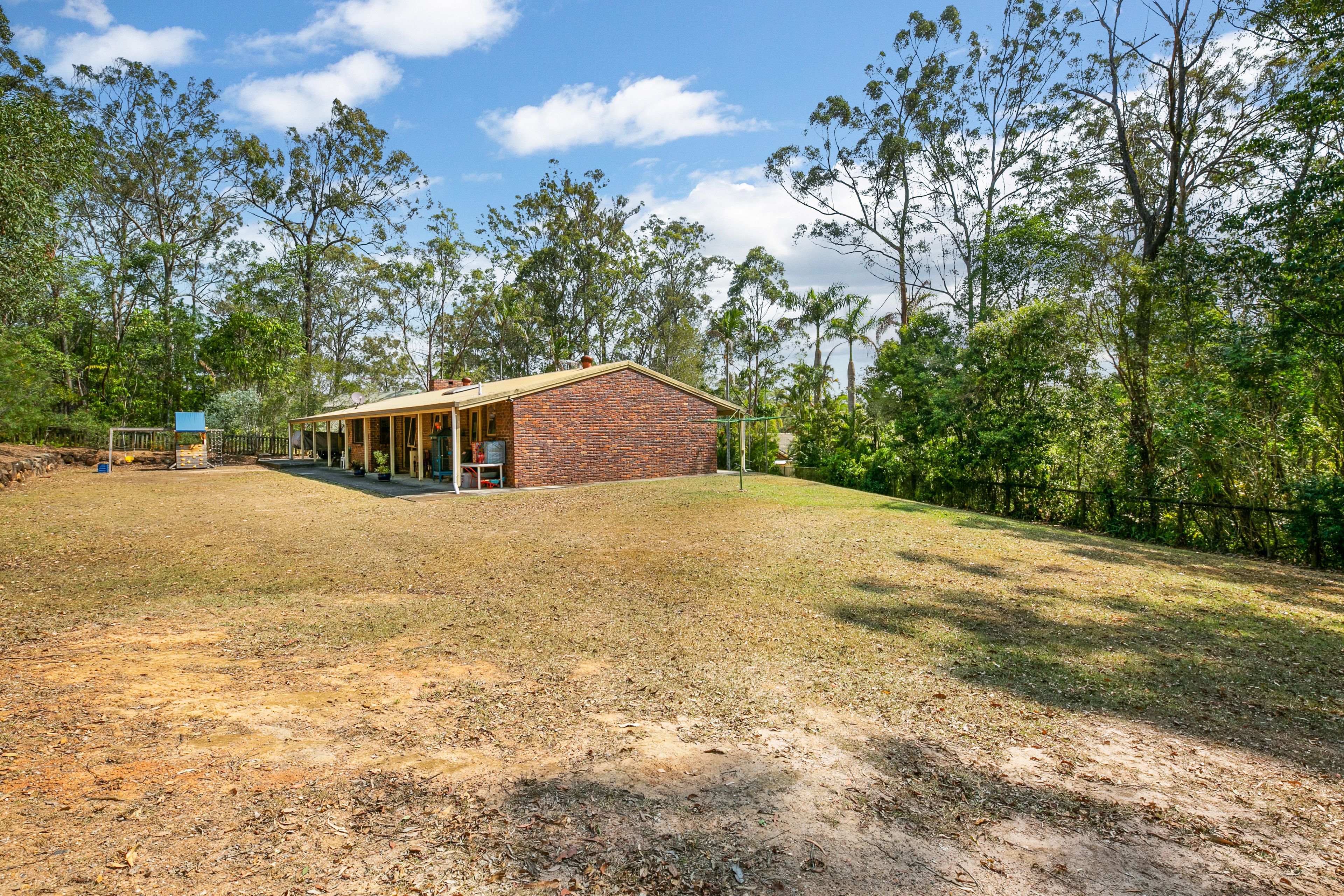 10 Park Court, Springwood, QLD 4127