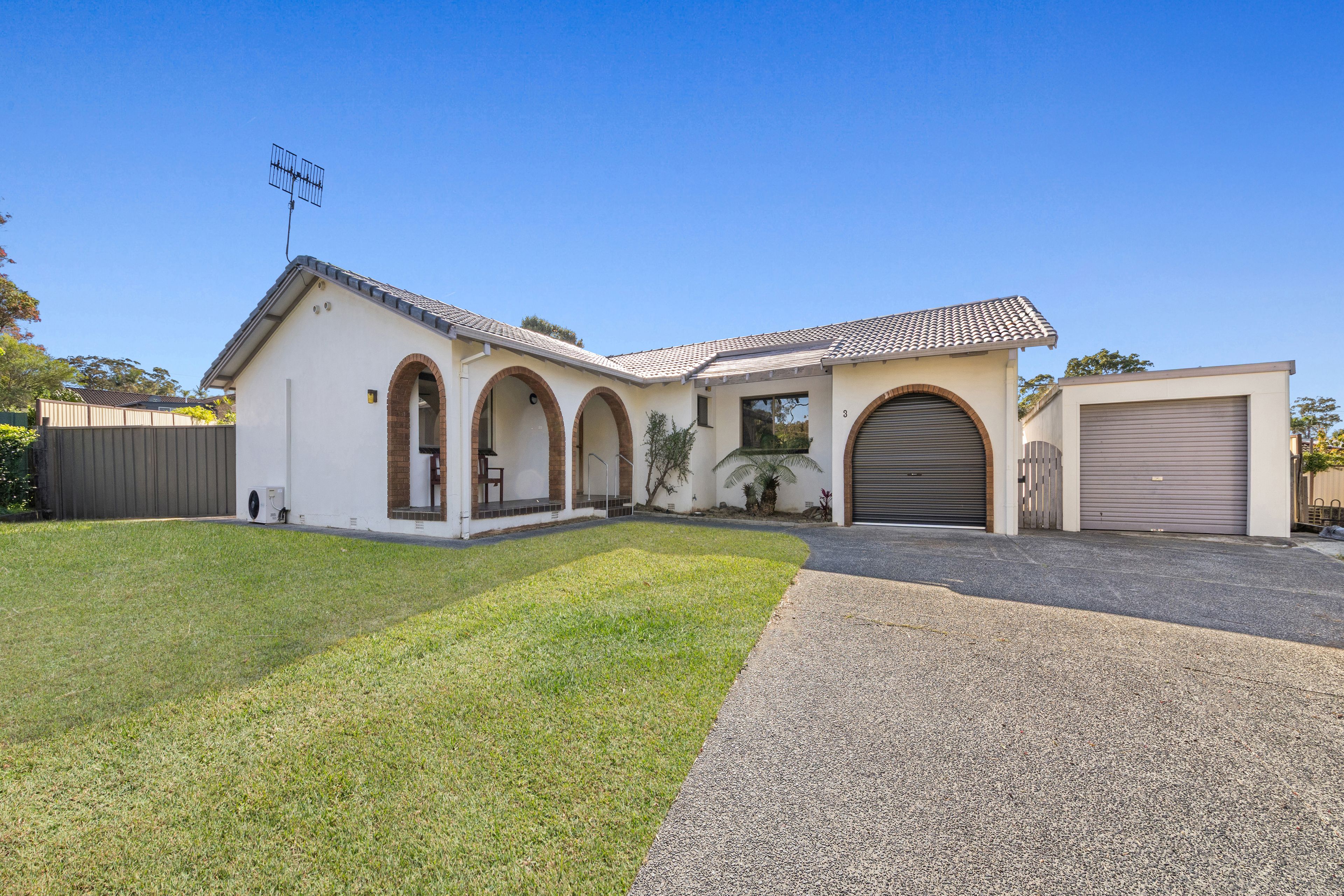 3 Susan Close, Halekulani NSW 2262