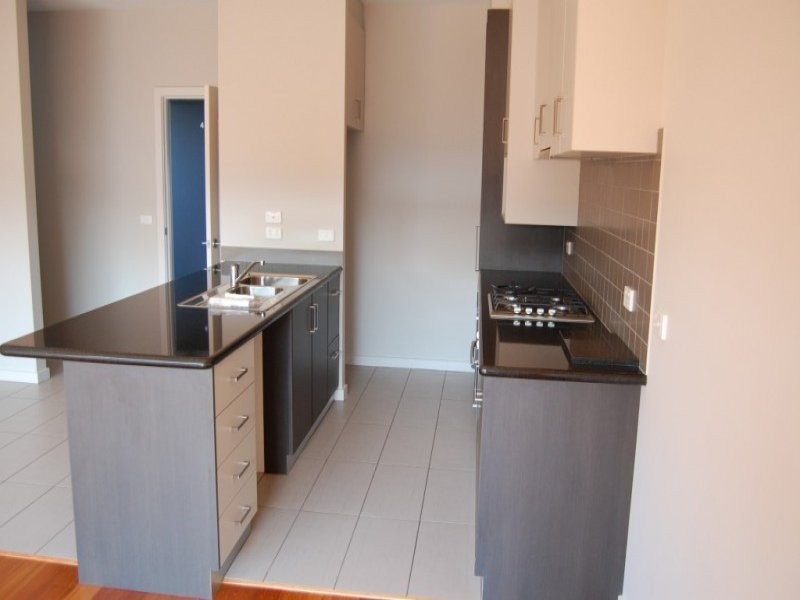 4/5 Brooke Street, Camperdown, VIC 3260