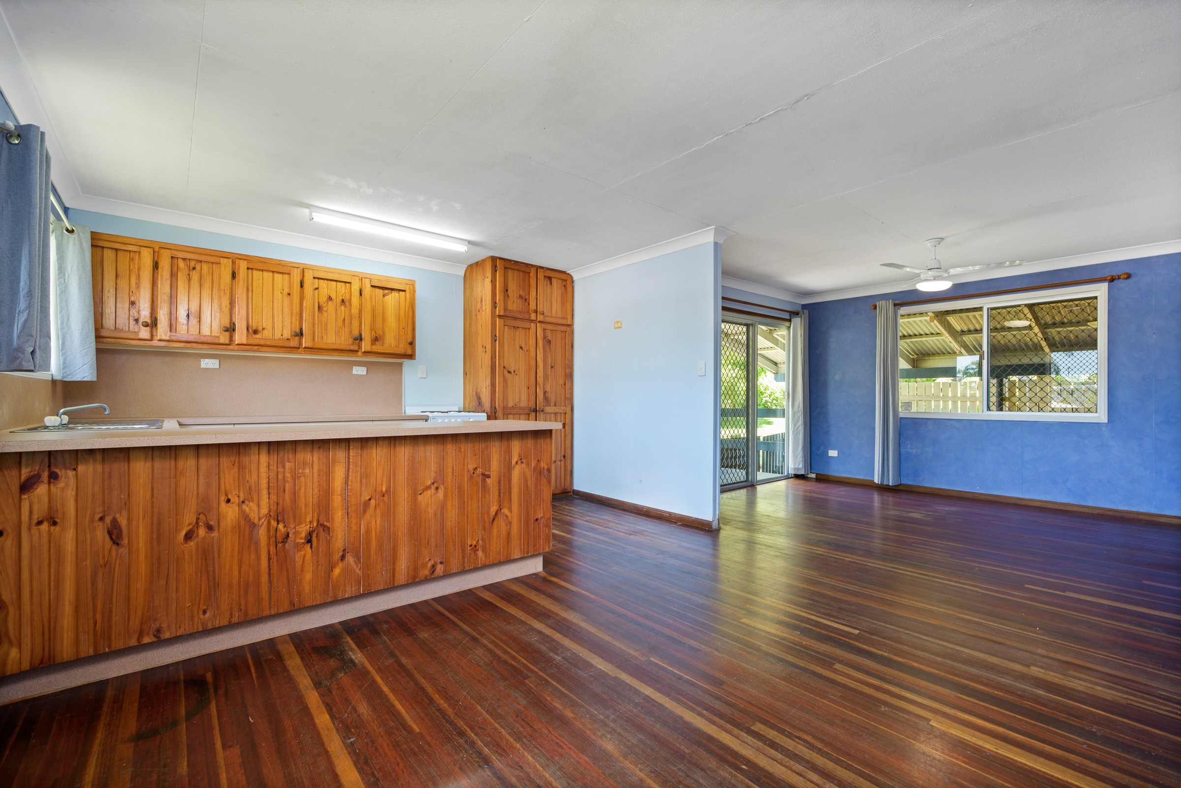 3 Lomas Street, West Gladstone, QLD 4680