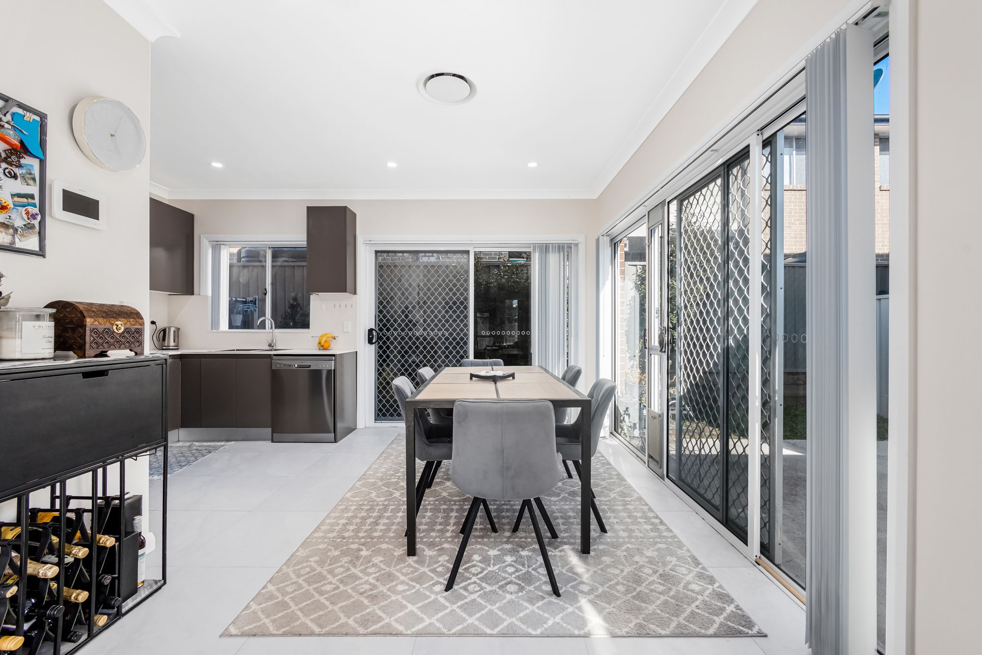 2/109 Canberra Street, Oxley Park, NSW 2760