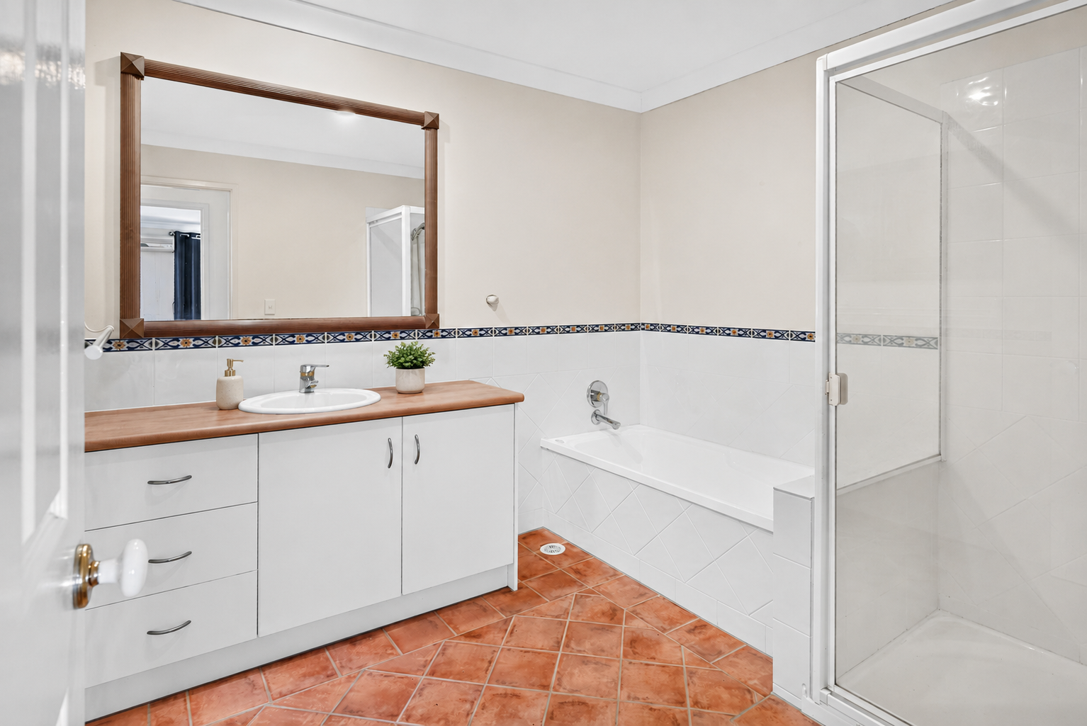 22/2 Bronberg Court — photo 14 of 28