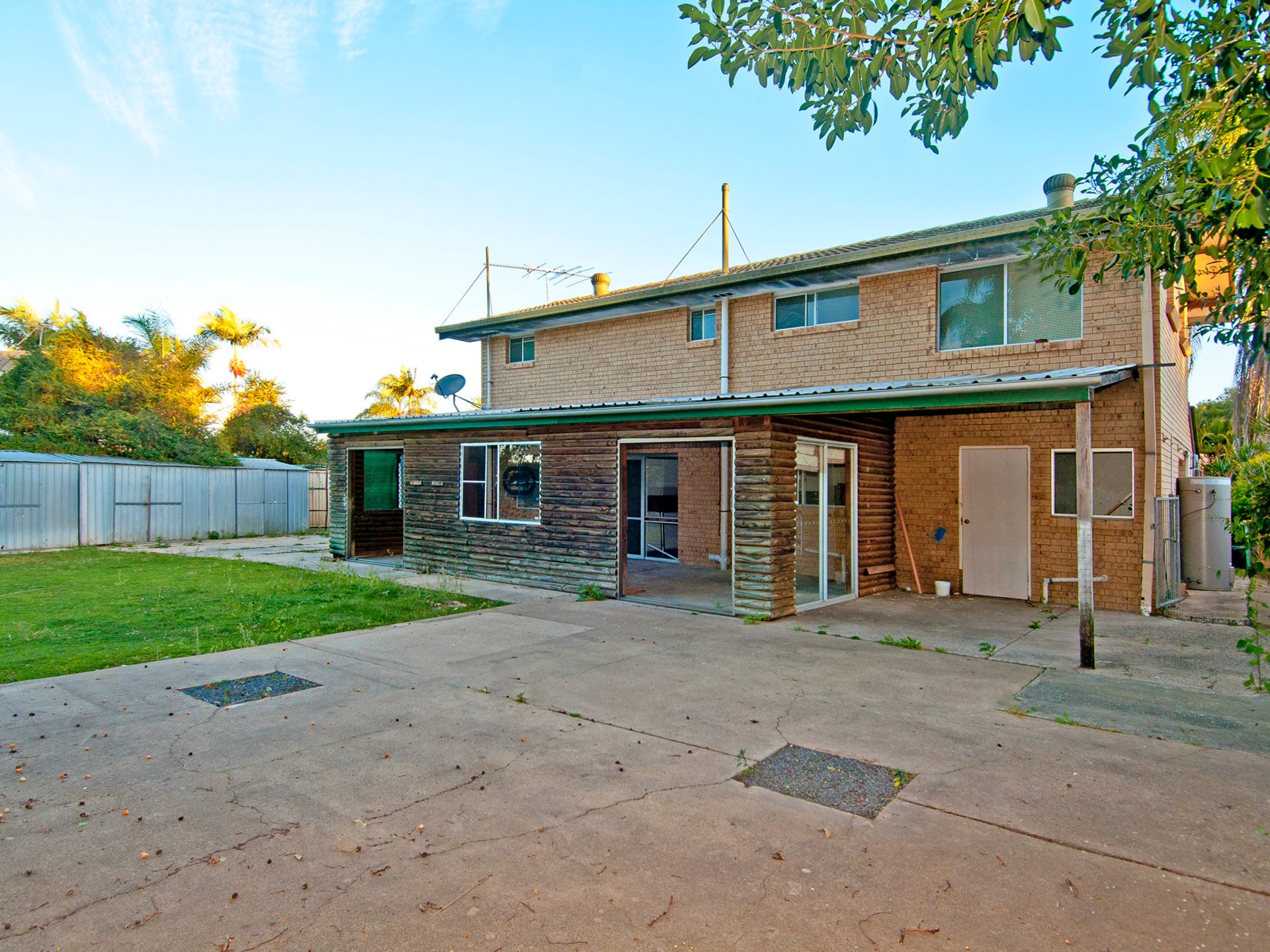 13 Yorkshire Crescent, Mount Warren Park, QLD 4207