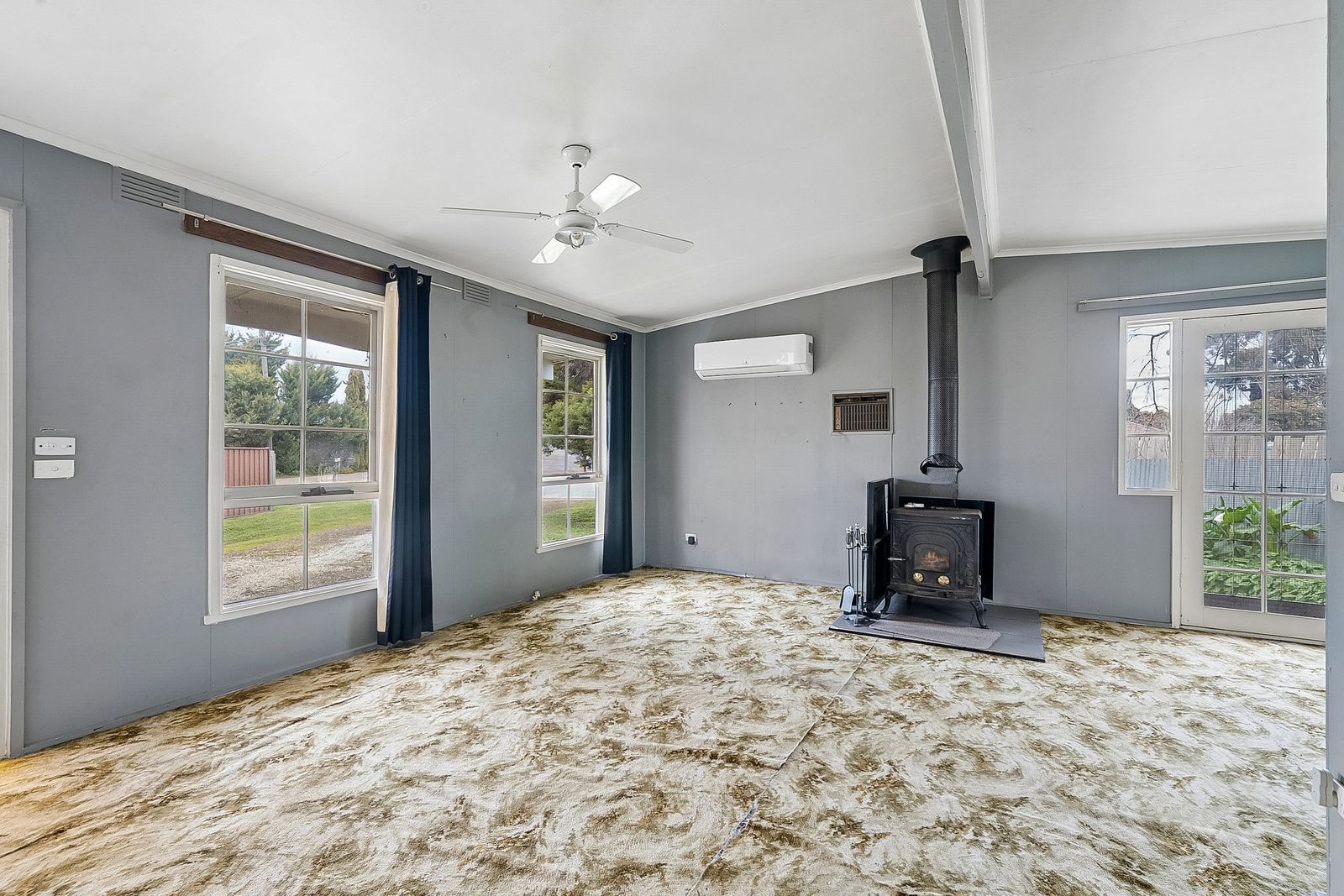 2 Myola Crescent — photo 11 of 14