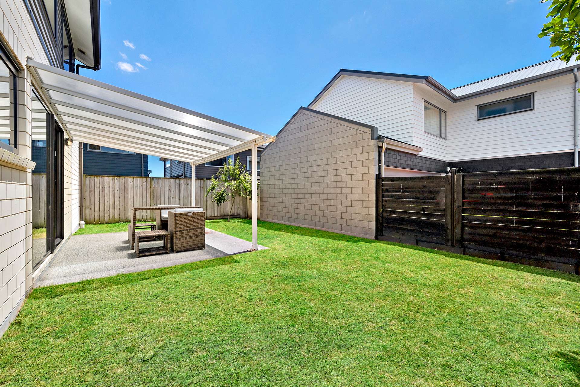 213 Wainui Road photo 16