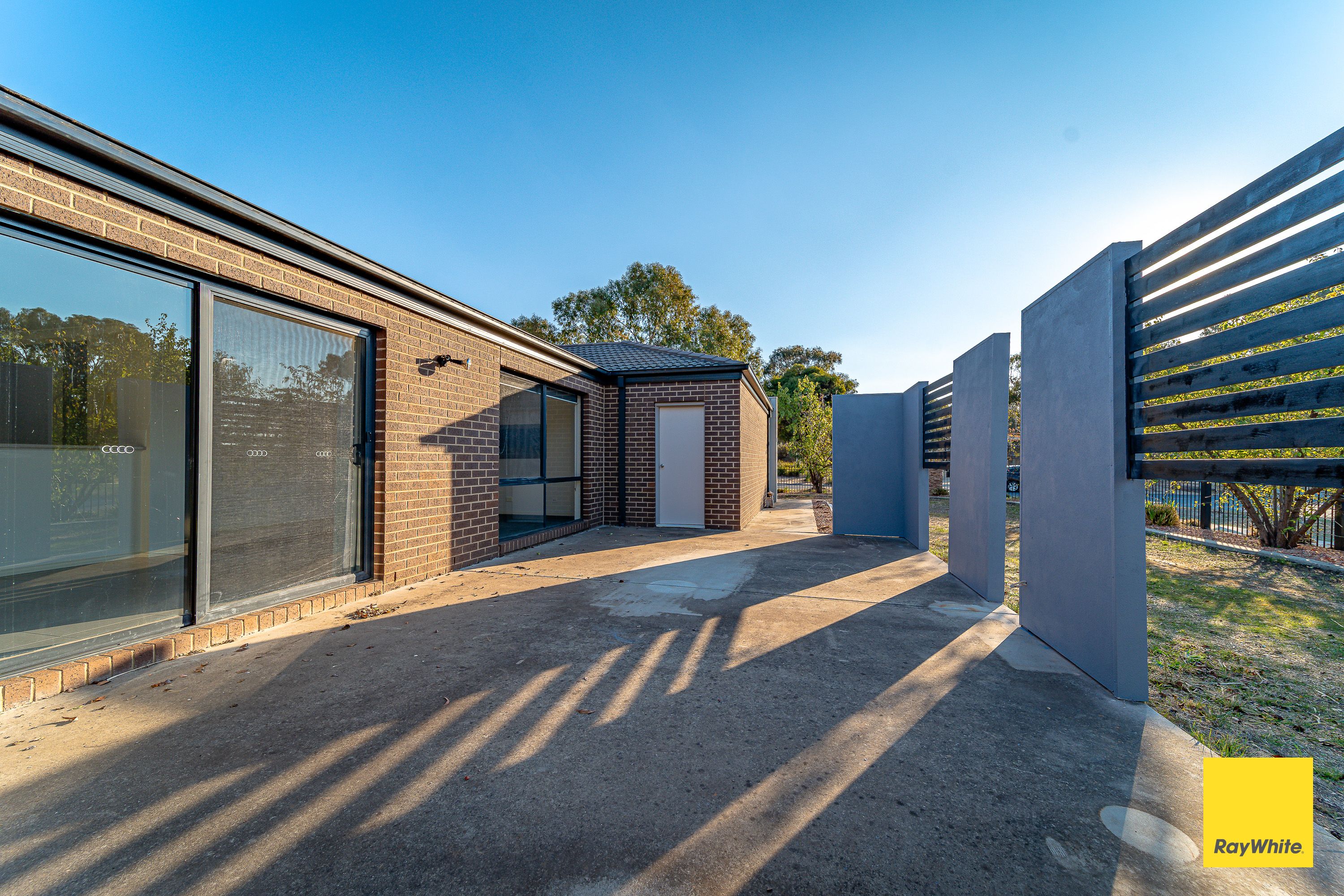 3 Acacia Park Drive — photo 16 of 17