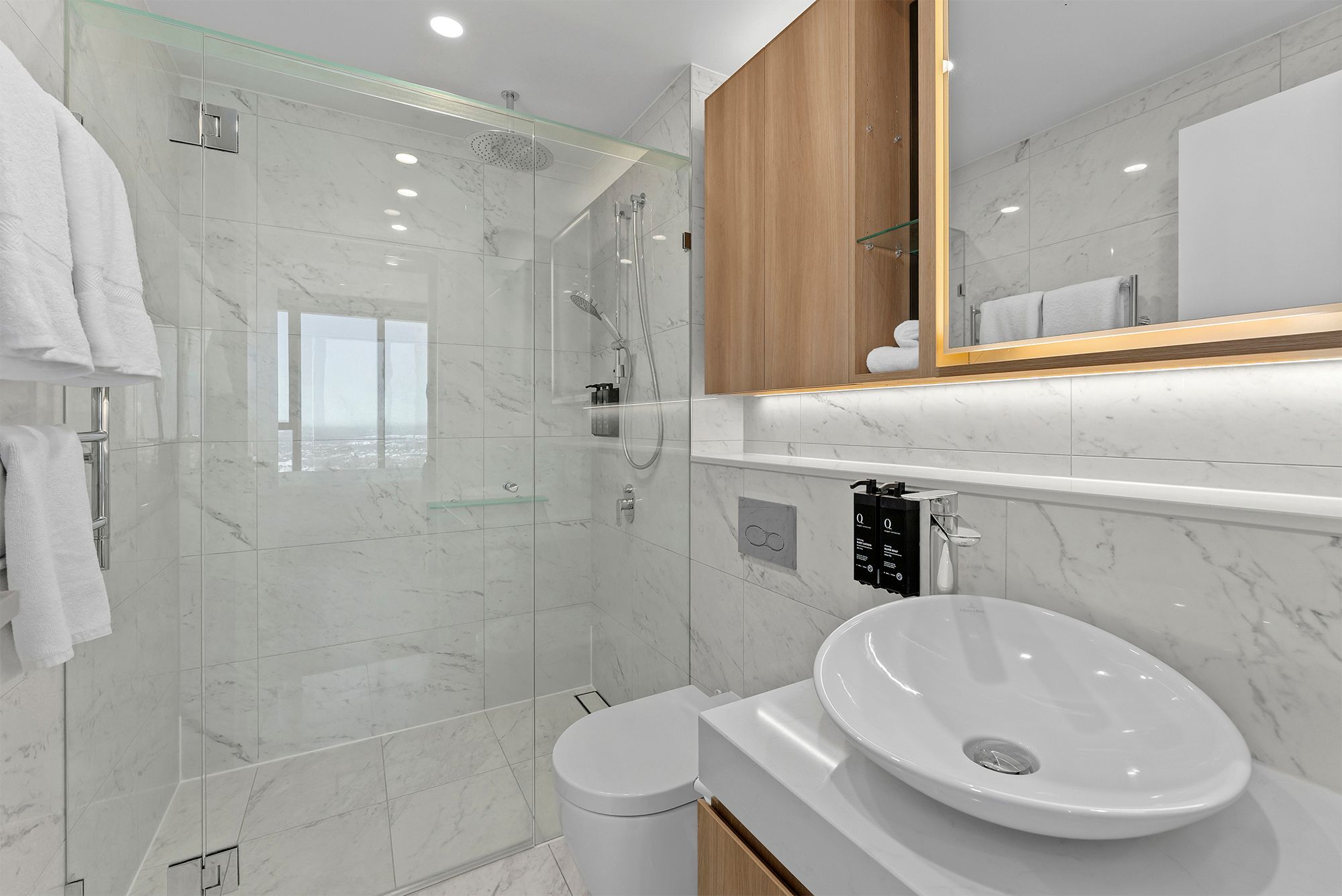 8202/222 Margaret Street — photo 13 of 28