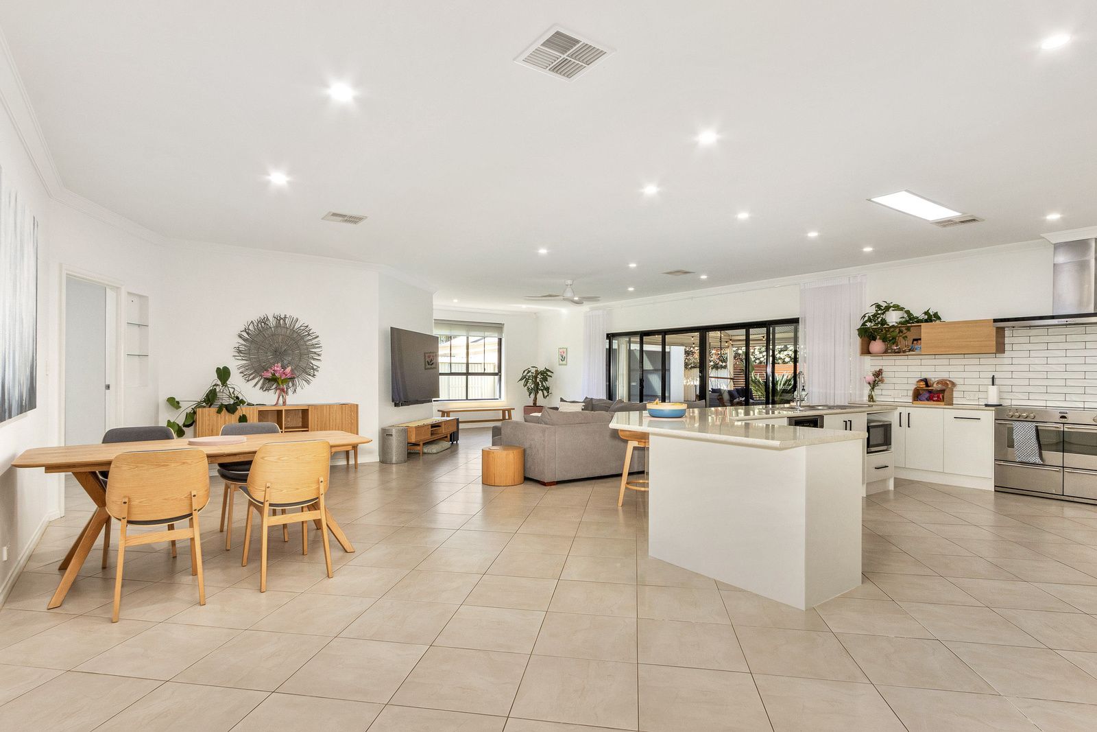 1 Oliveto Court — photo 6 of 29
