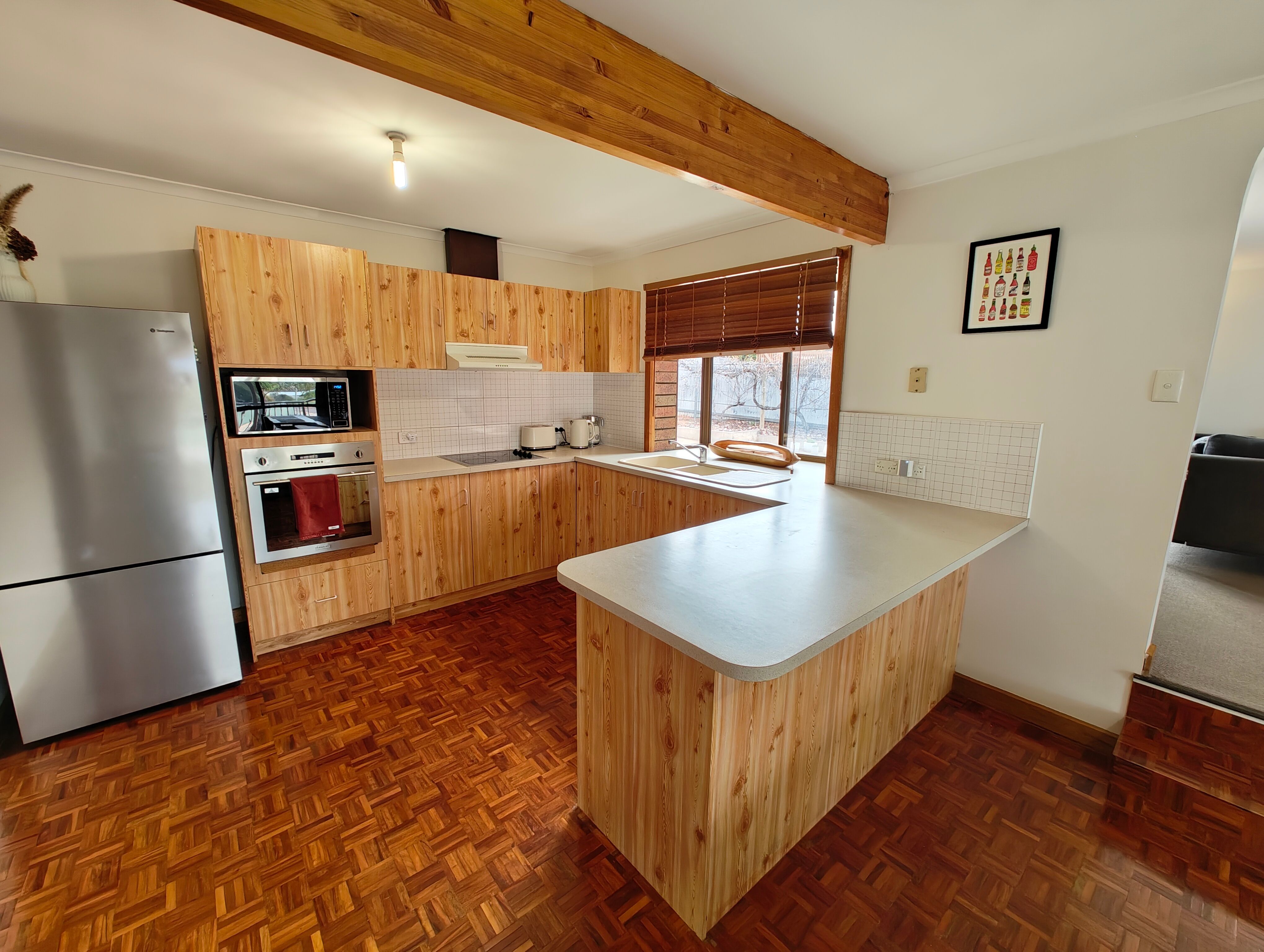 82 Mcsporran Crescent — photo 6 of 20