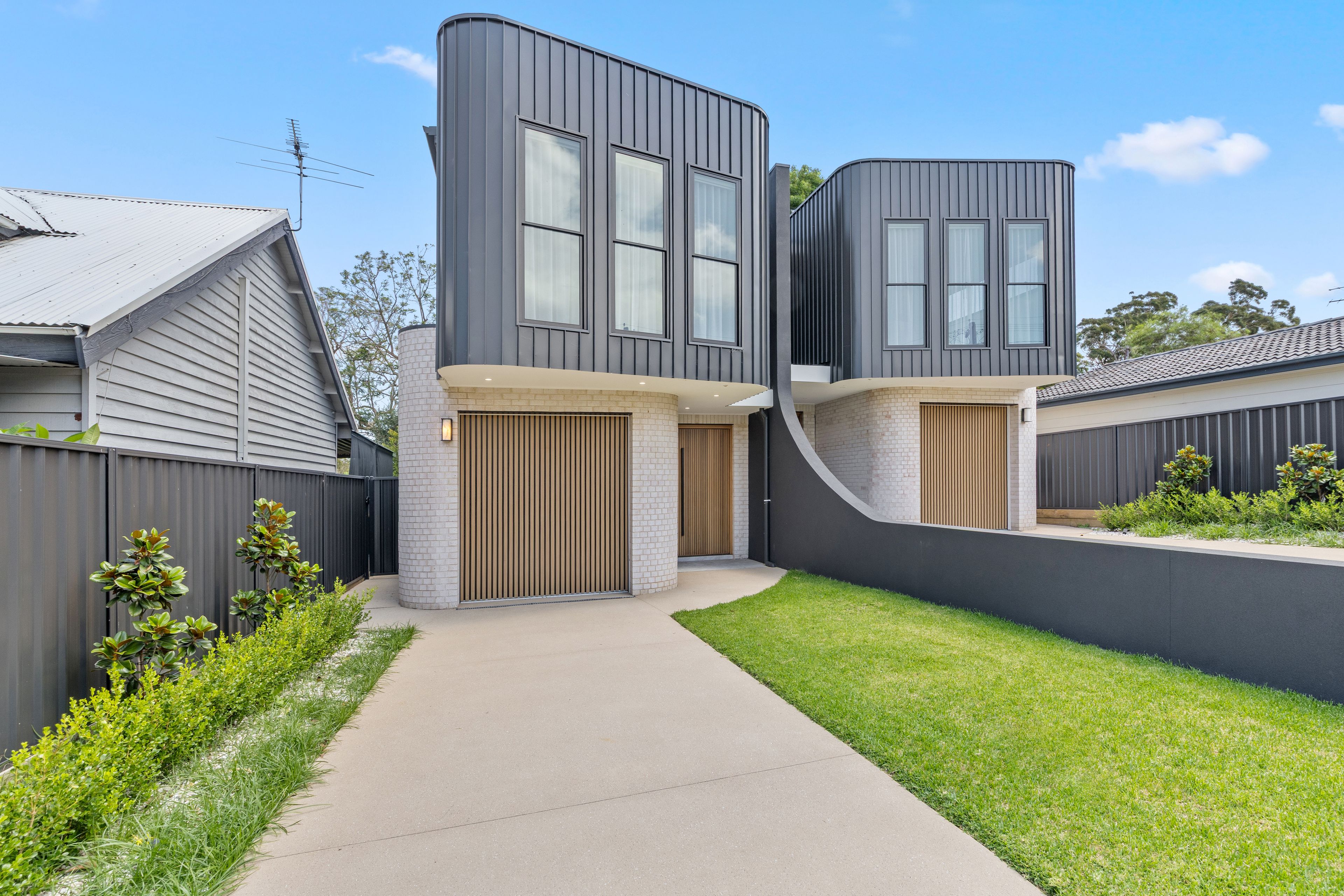 1B Monteray Avenue, Mannering Park, NSW 2259