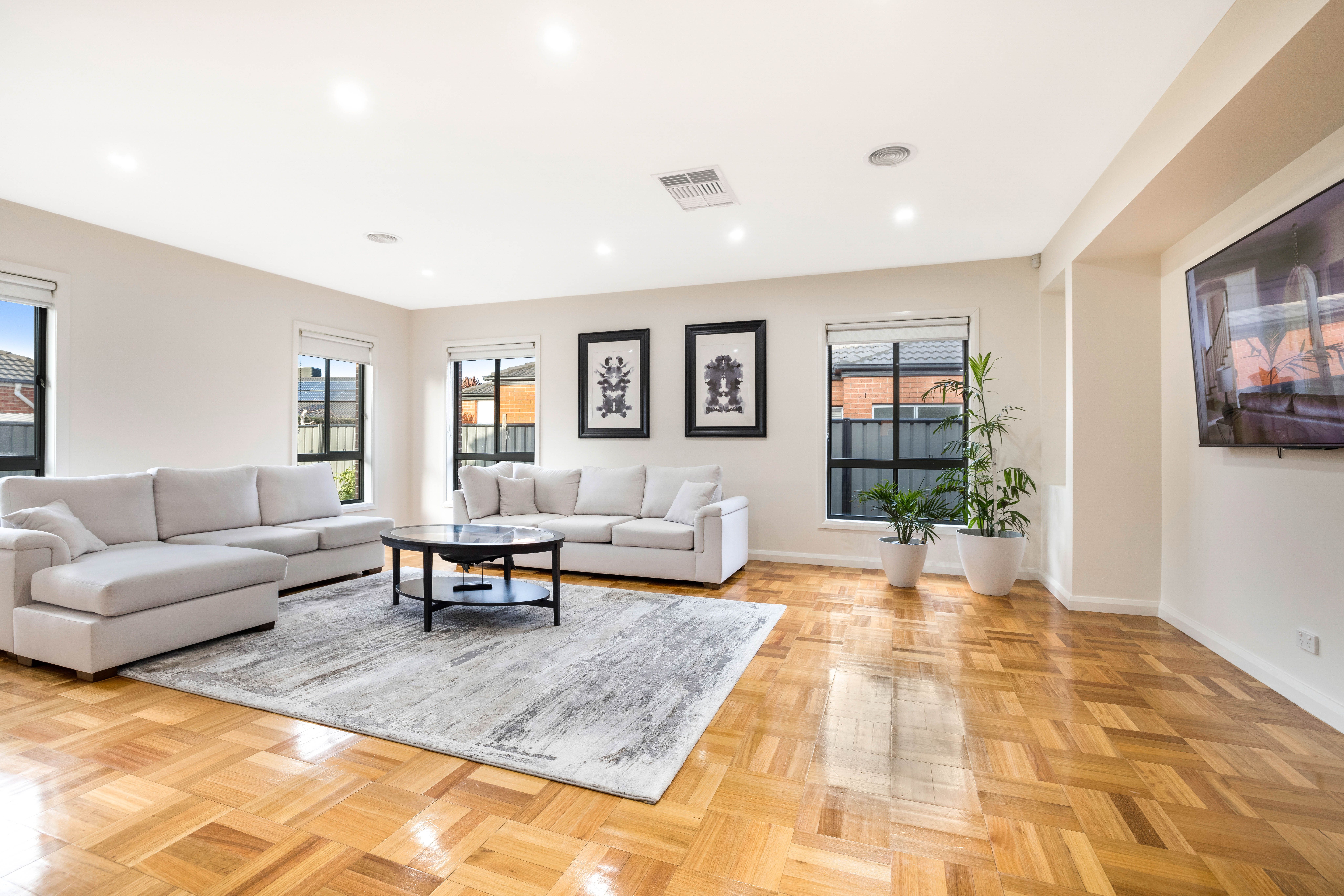 4 Lewisham Place, Craigieburn, VIC 3064