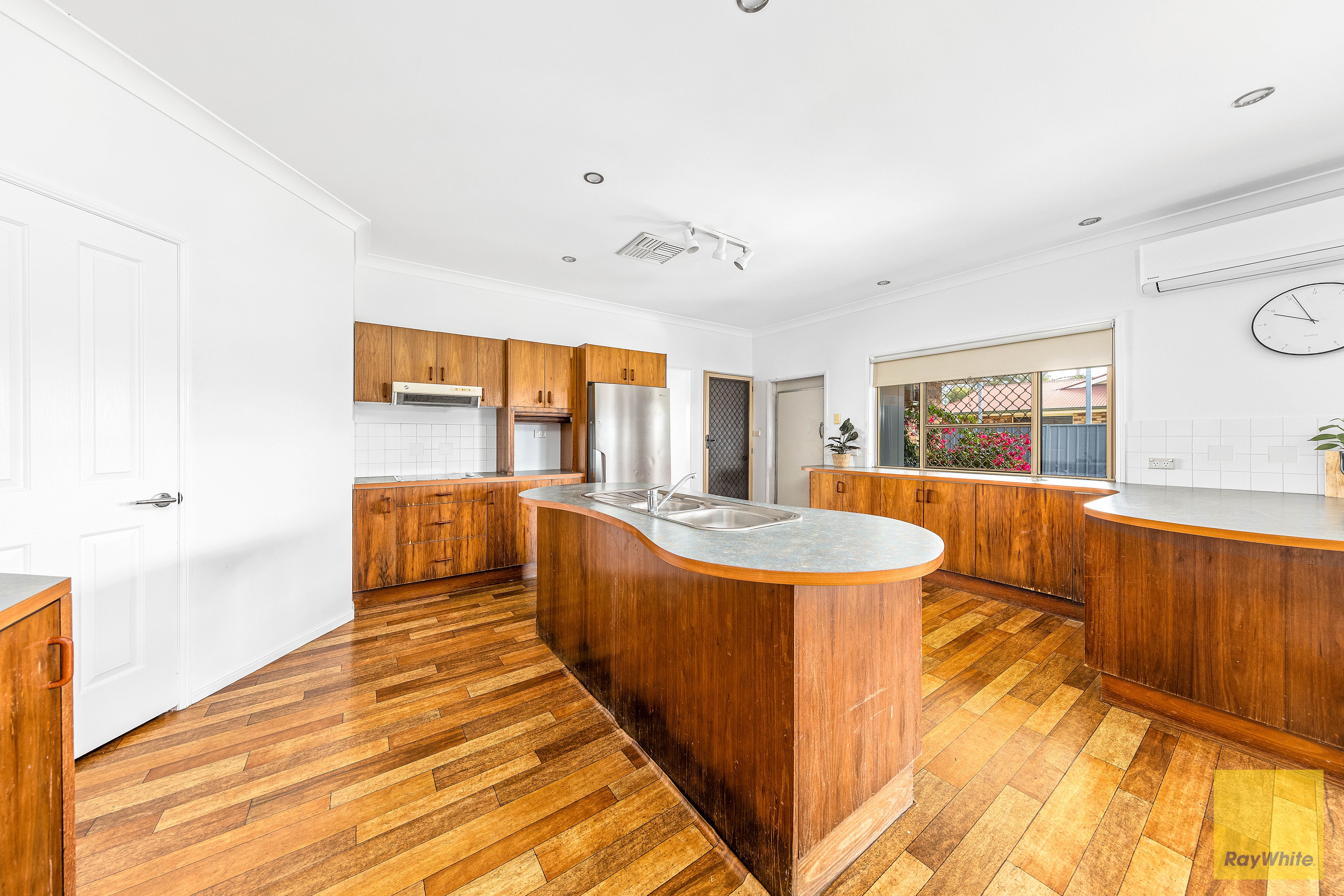5 Kookaburra Court — photo 7 of 25